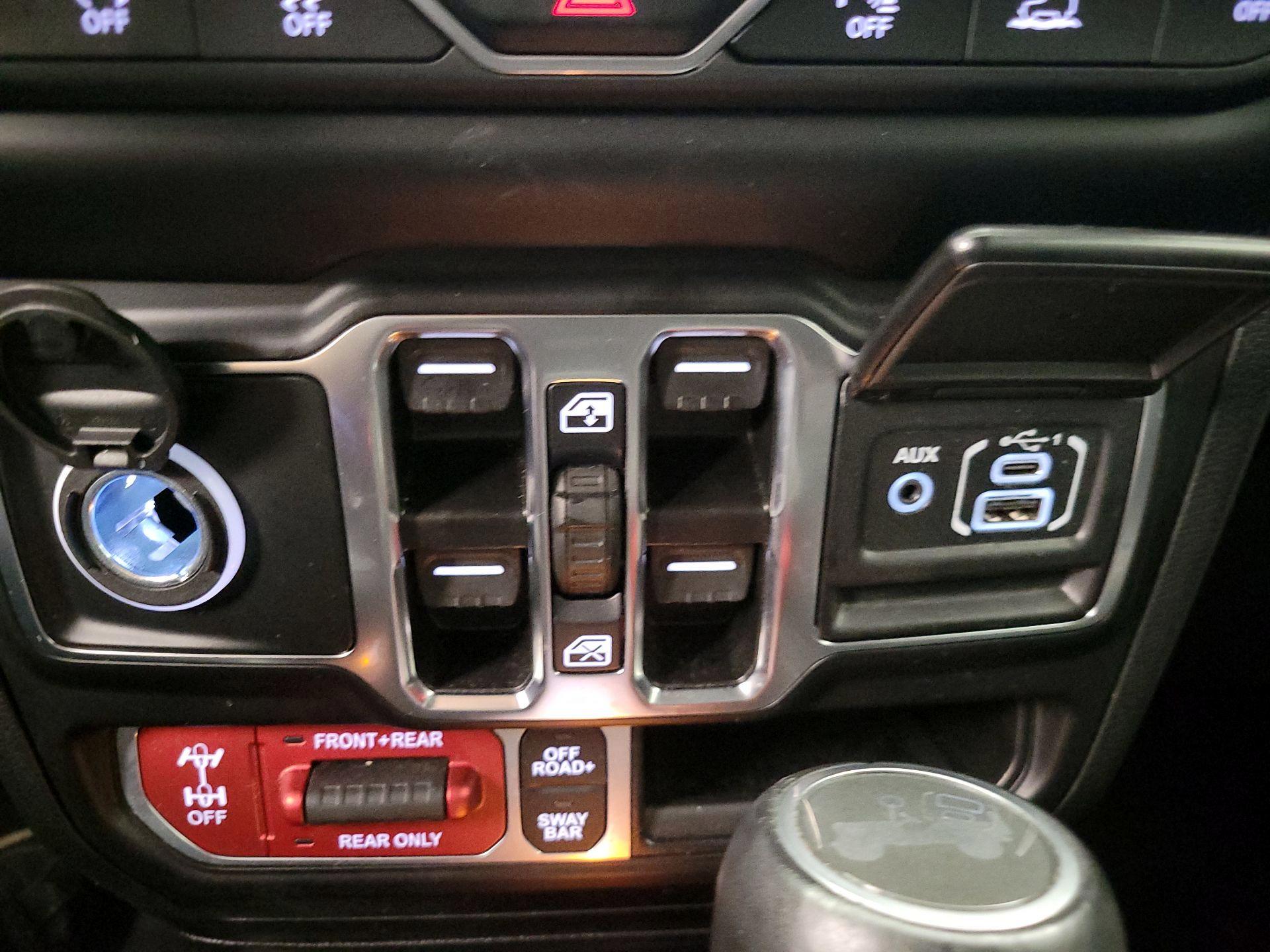 Thumbnail: 2023 Jeep Wrangler - 19