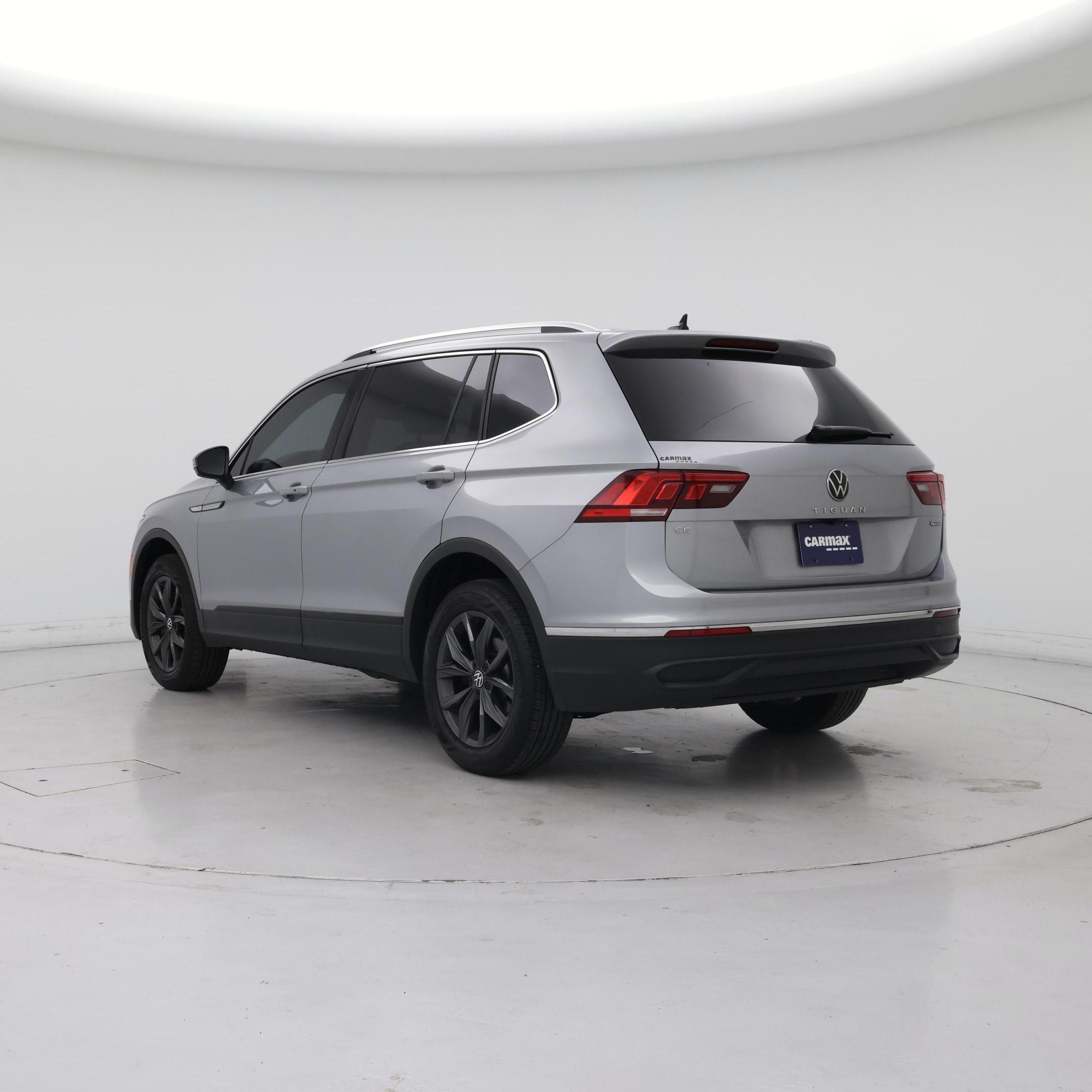 Thumbnail: 2022 Volkswagen Tiguan - 2