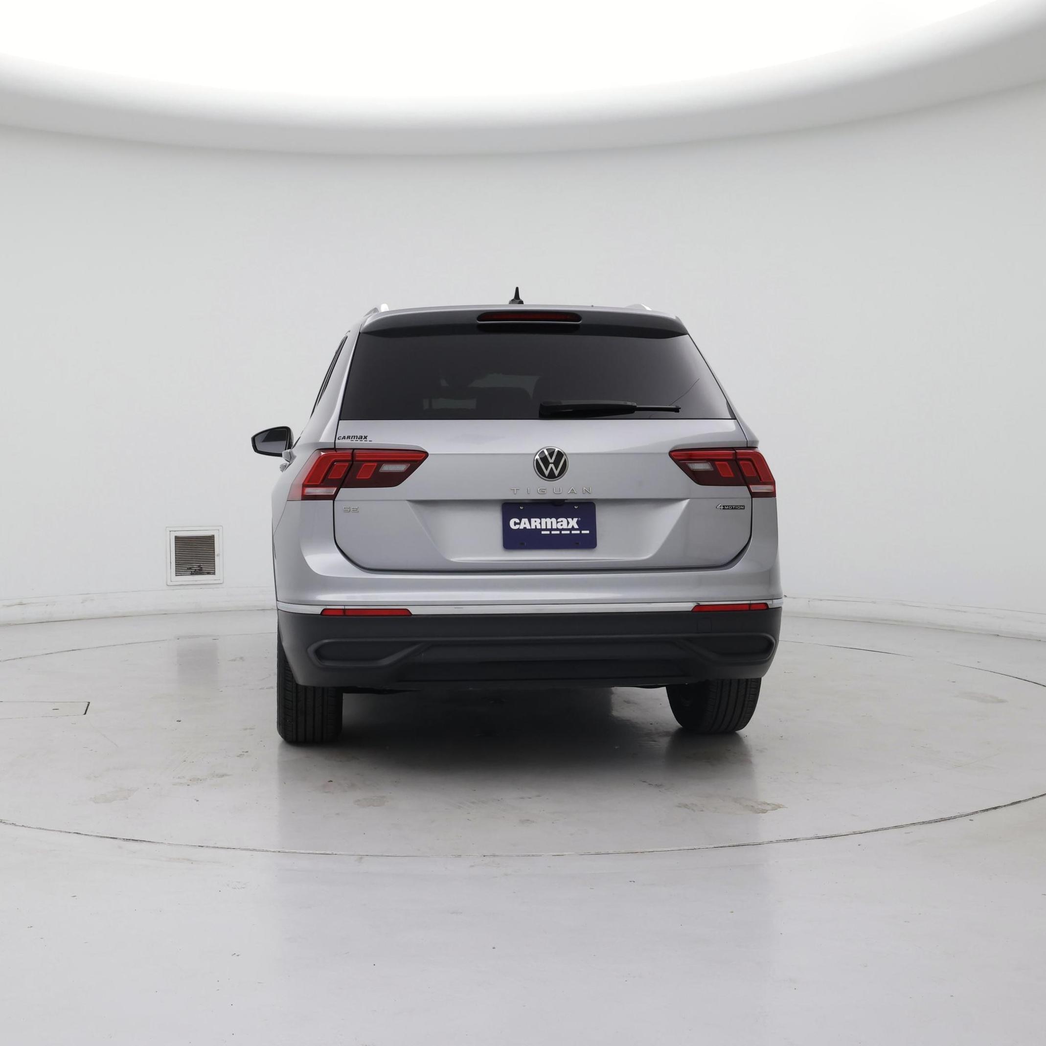 Thumbnail: 2022 Volkswagen Tiguan - 6