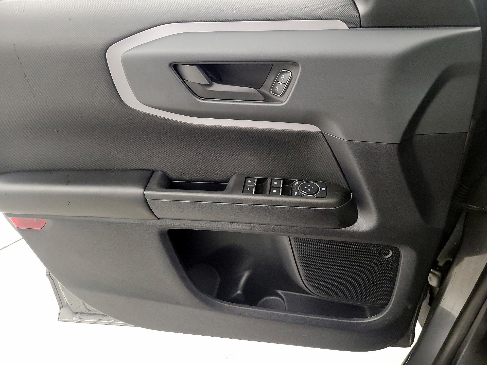 Thumbnail: 2022 Ford Bronco Sport - 12