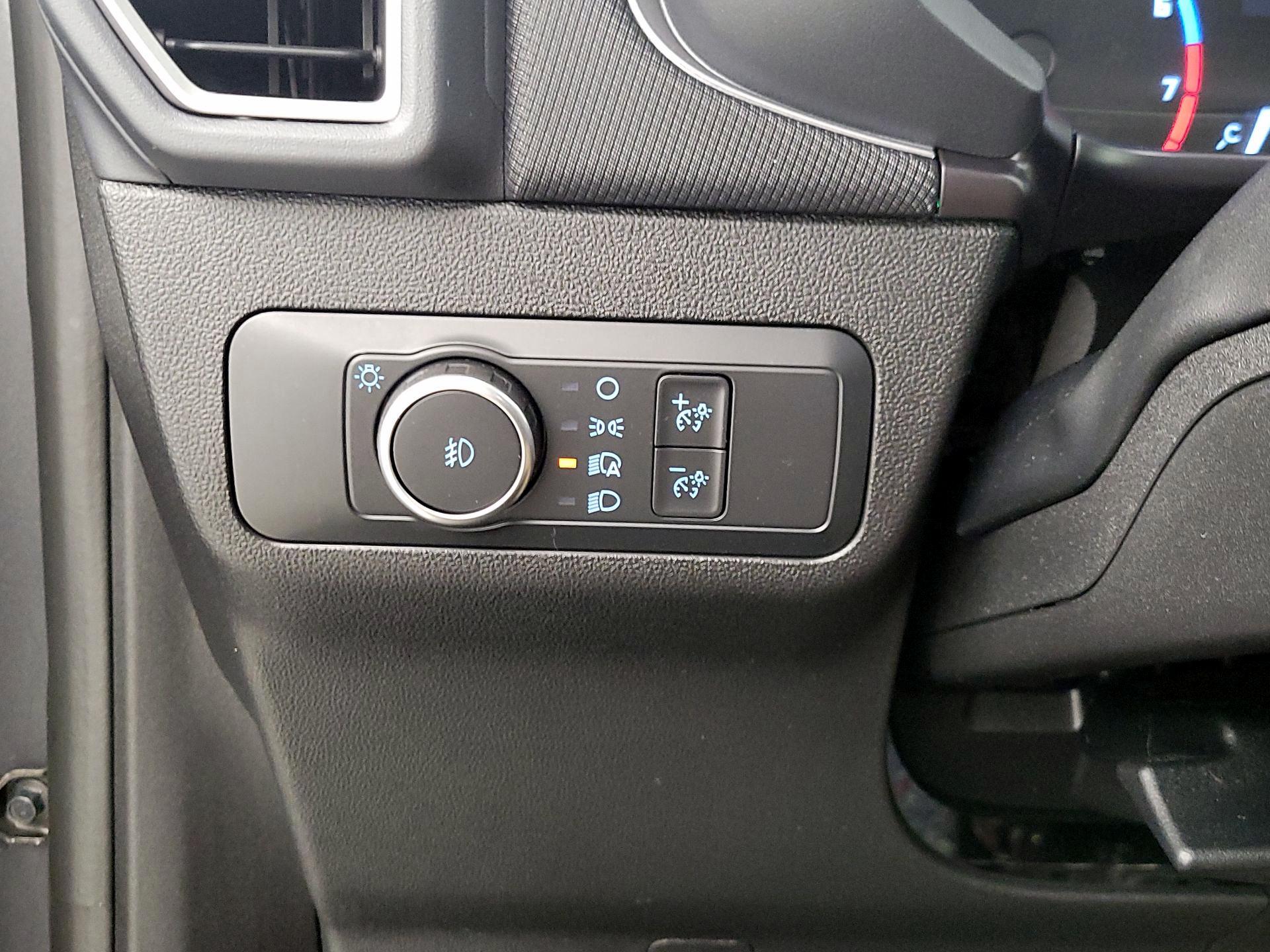 Thumbnail: 2022 Ford Bronco Sport - 13