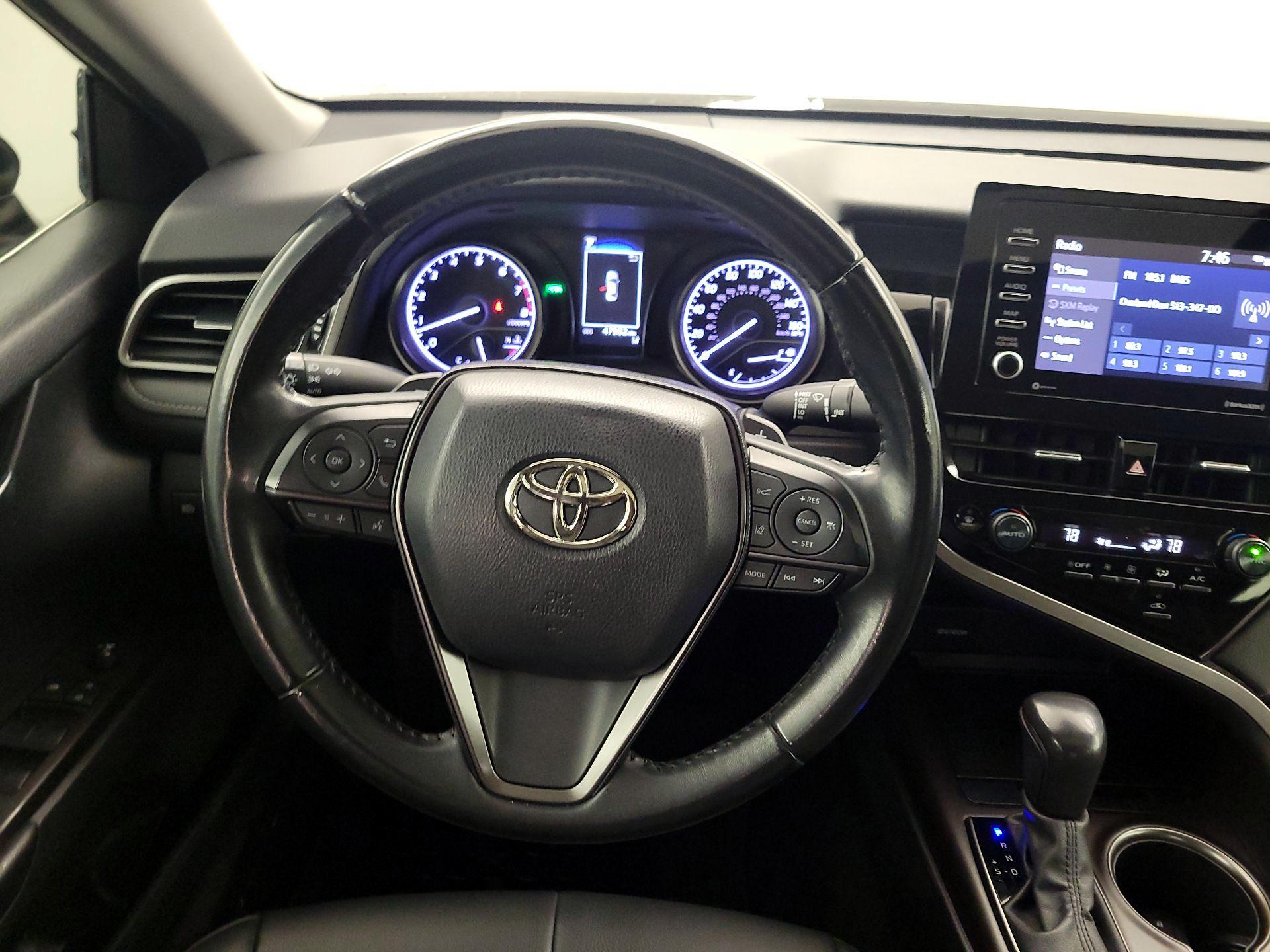 Thumbnail: 2022 Toyota Camry - 10