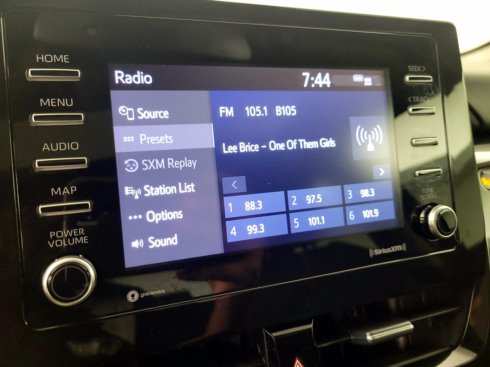 Thumbnail: 2022 Toyota Camry - 15