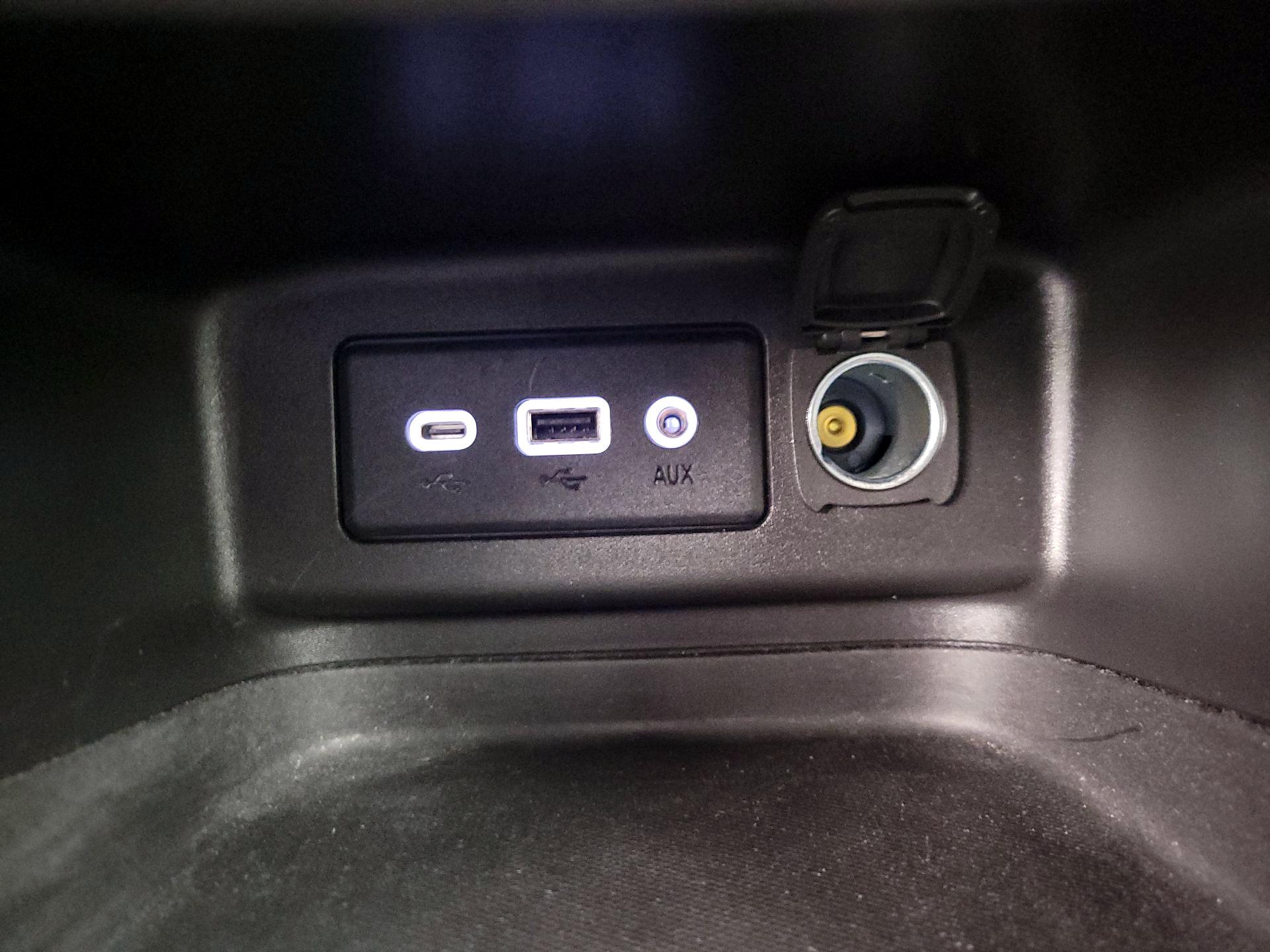 Thumbnail: 2023 Chevrolet Equinox - 18