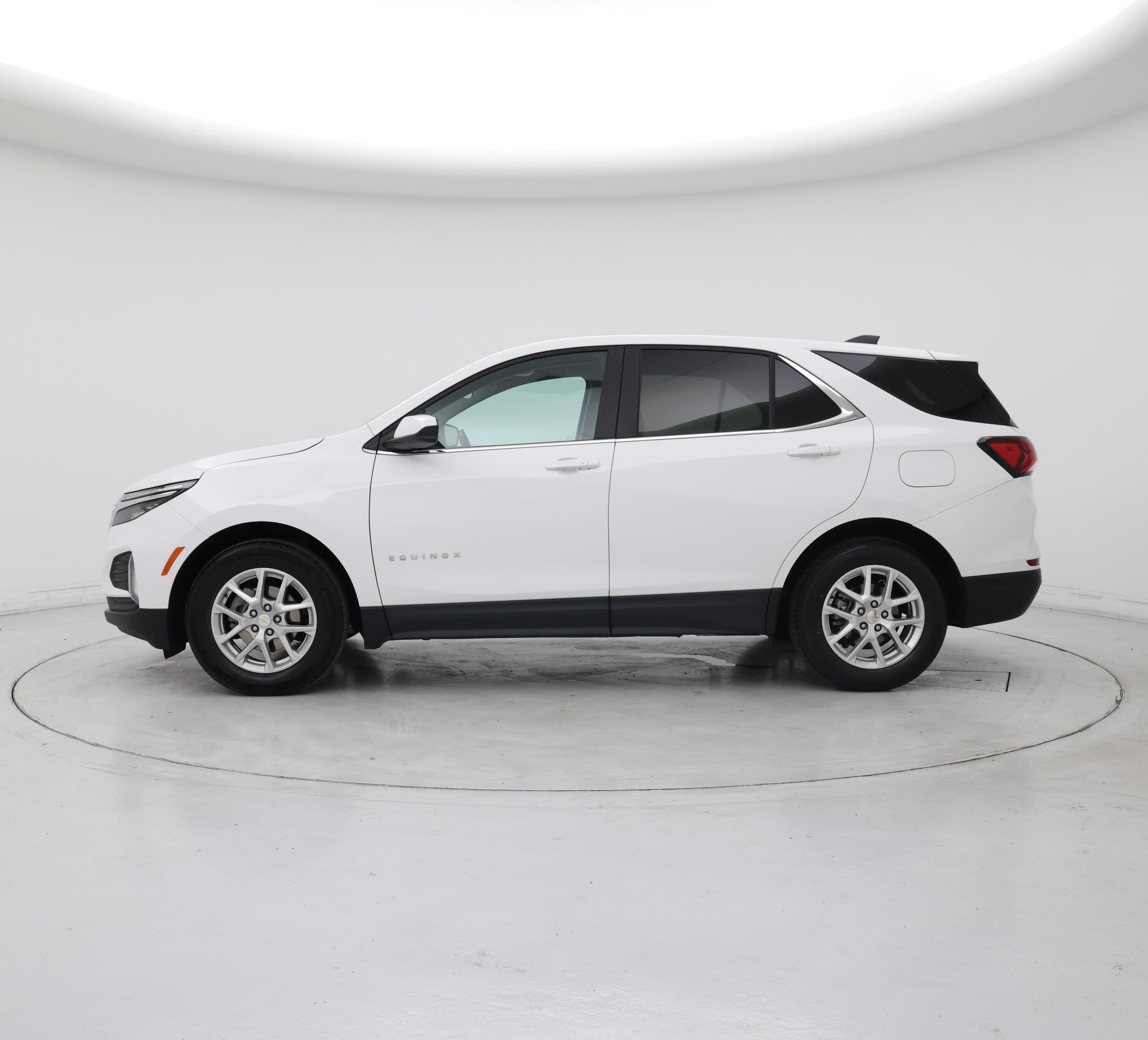 Thumbnail: 2023 Chevrolet Equinox - 3