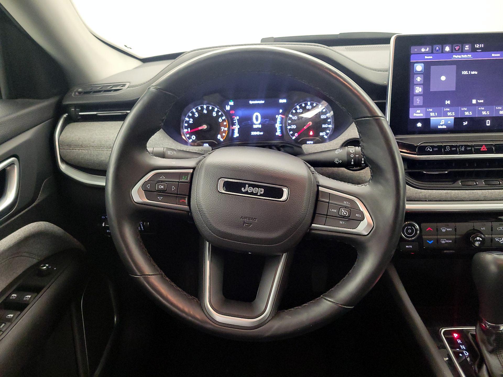 Thumbnail: 2022 Jeep Compass - 10