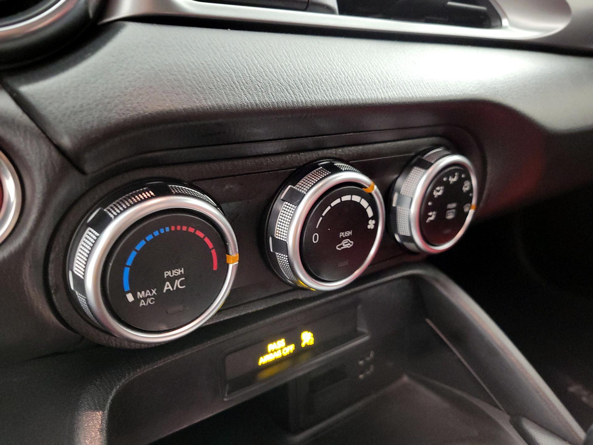 Thumbnail: 2020 Fiat 124 Spider - 16