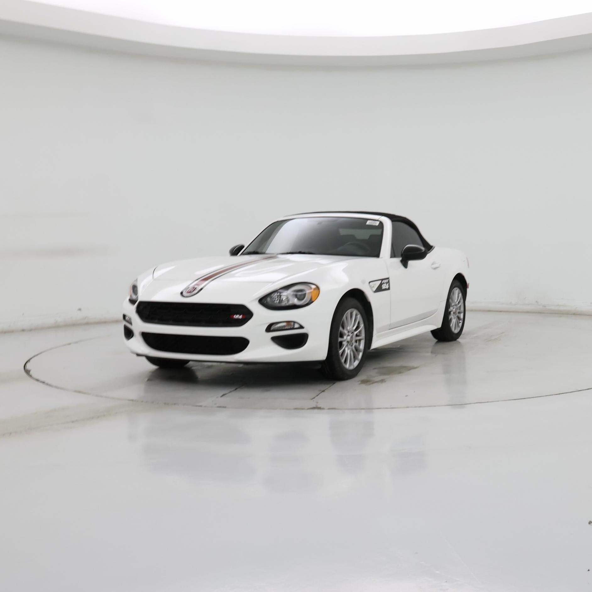 Thumbnail: 2020 Fiat 124 Spider - 4