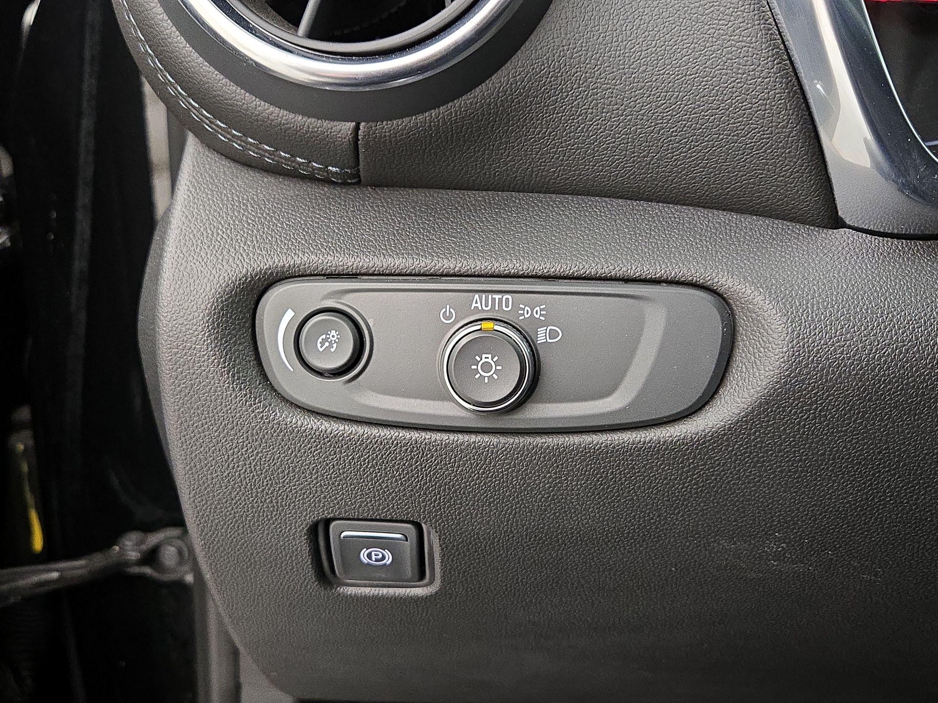 Thumbnail: 2021 Chevrolet Blazer - 13