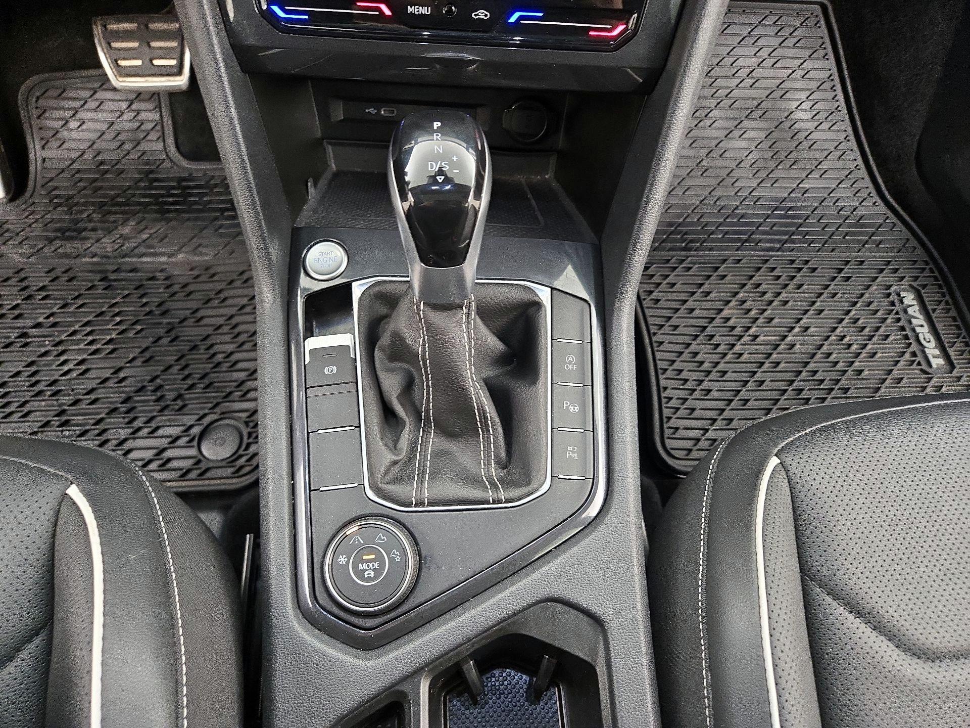 Thumbnail: 2022 Volkswagen Tiguan - 18