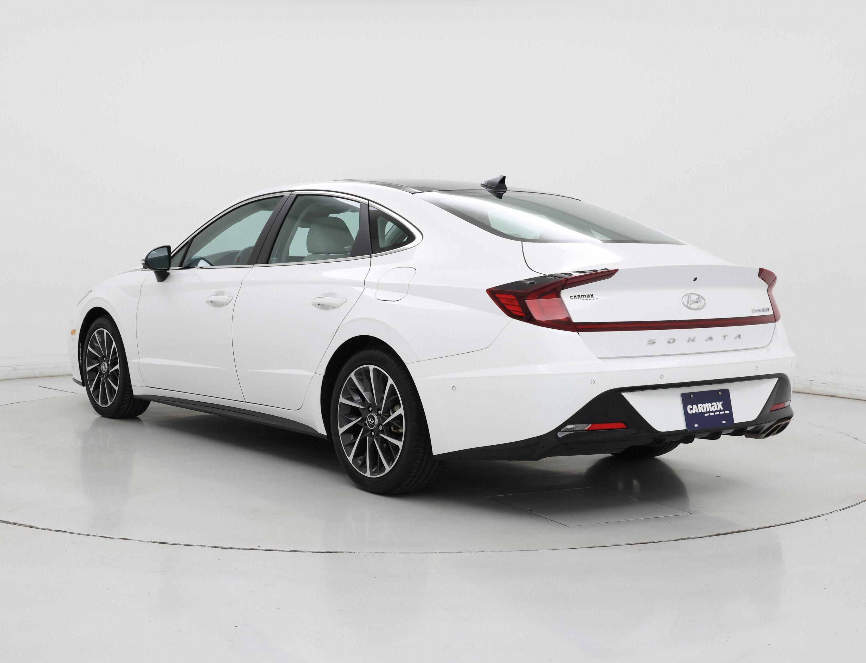 Thumbnail: 2023 Hyundai Sonata - 2