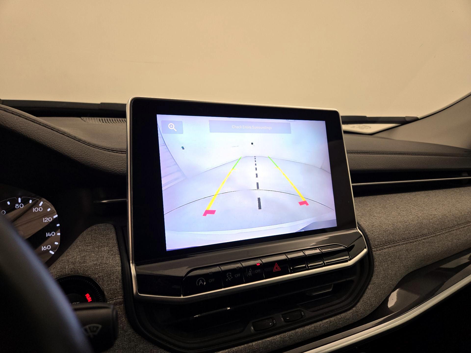 Thumbnail: 2022 Jeep Compass - 14