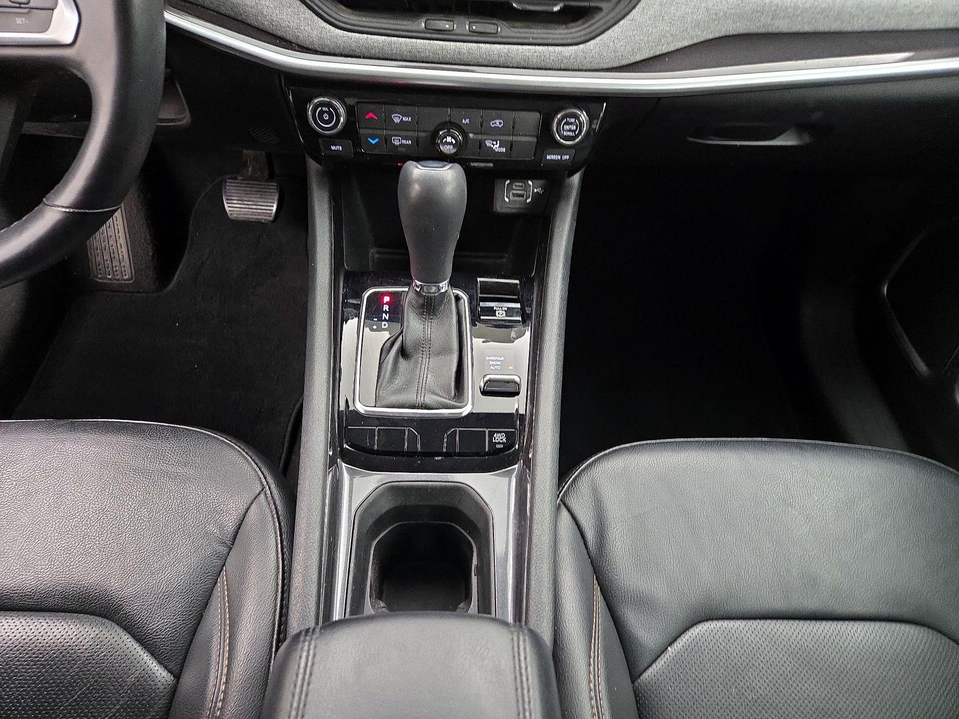 Thumbnail: 2022 Jeep Compass - 17