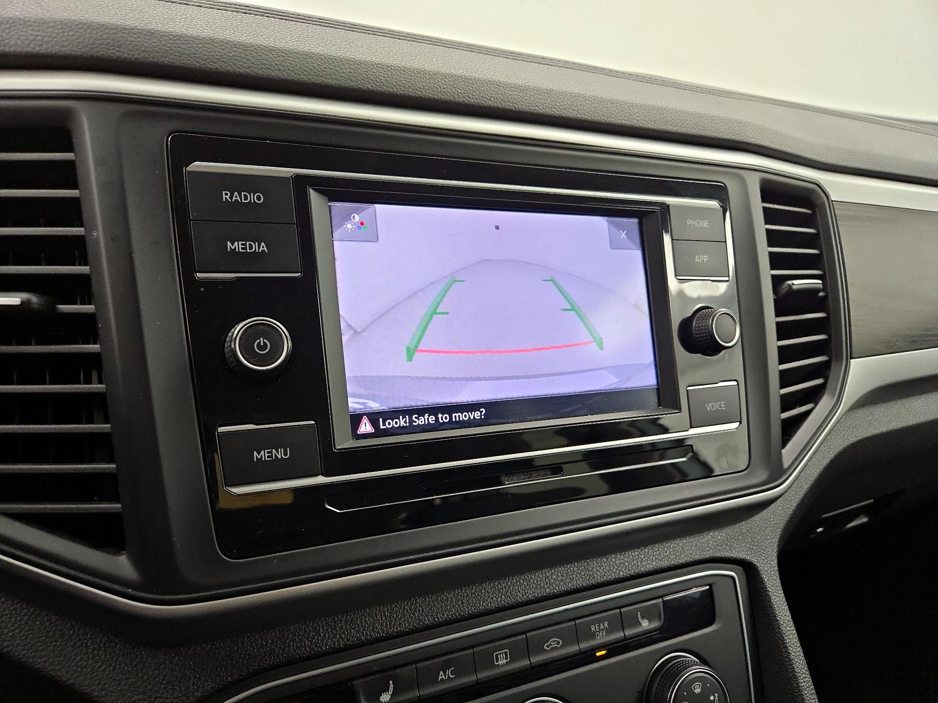 Thumbnail: 2022 Volkswagen Atlas - 14