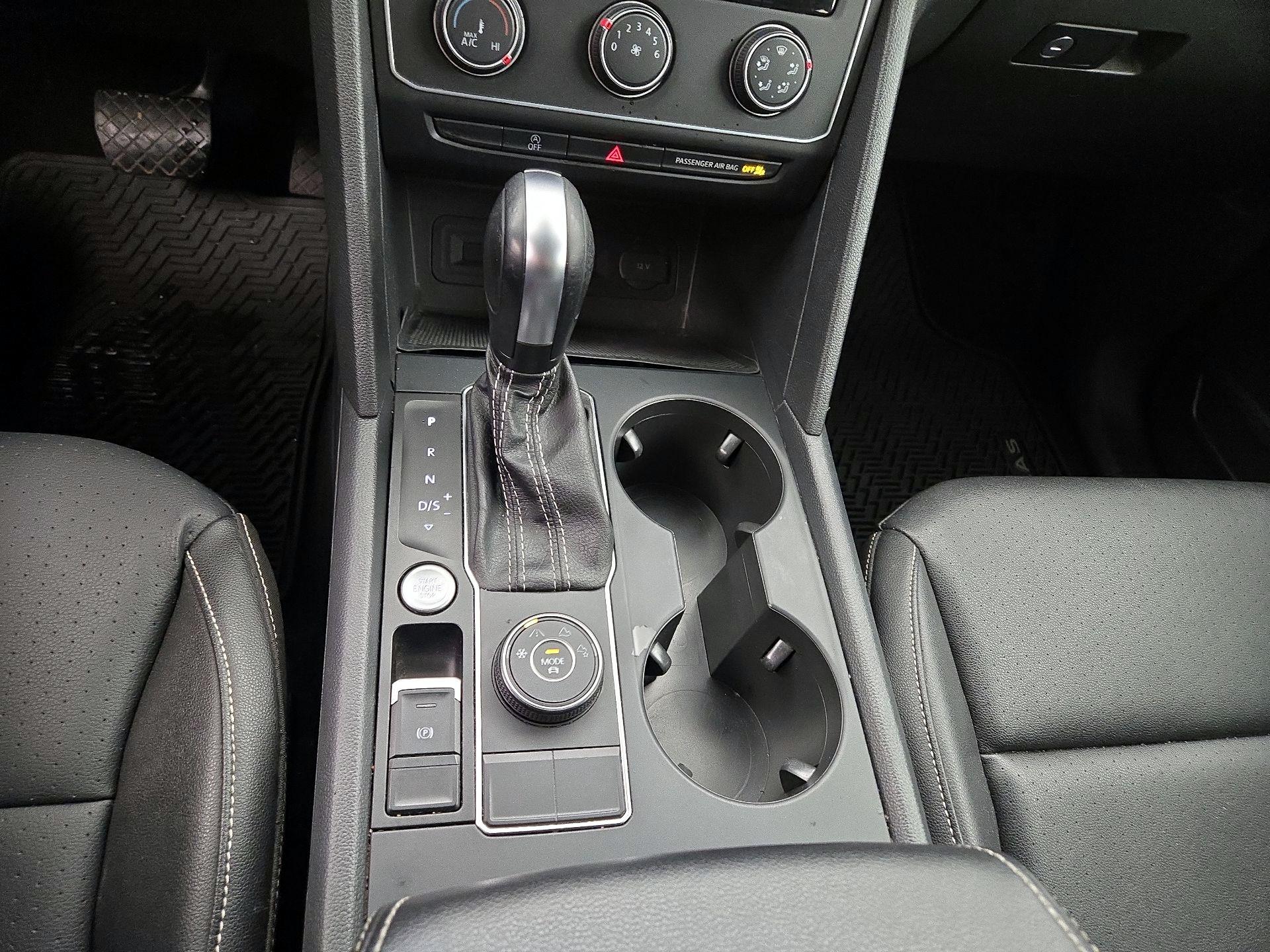 Thumbnail: 2022 Volkswagen Atlas - 17