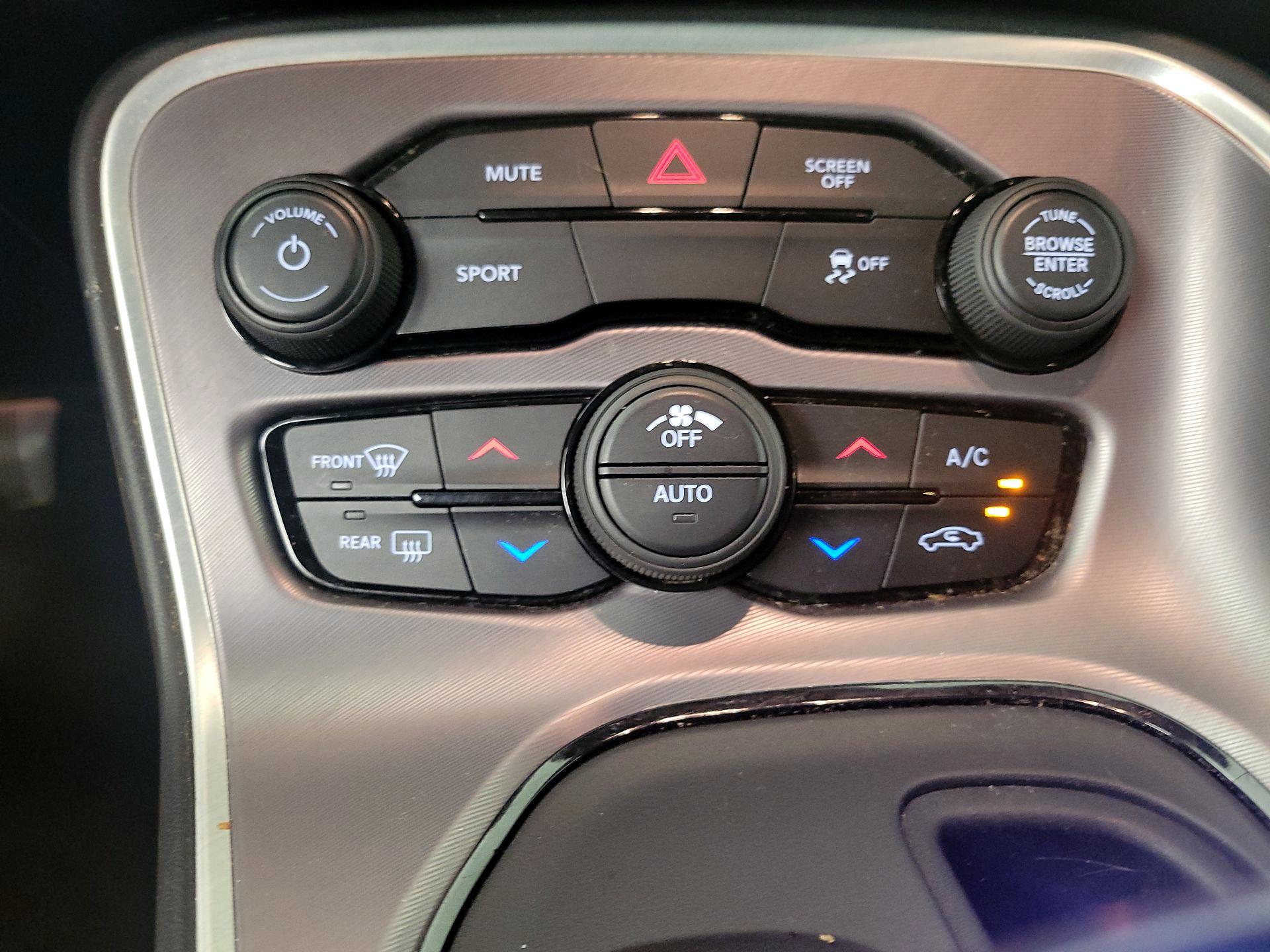 Thumbnail: 2022 Dodge Challenger - 16