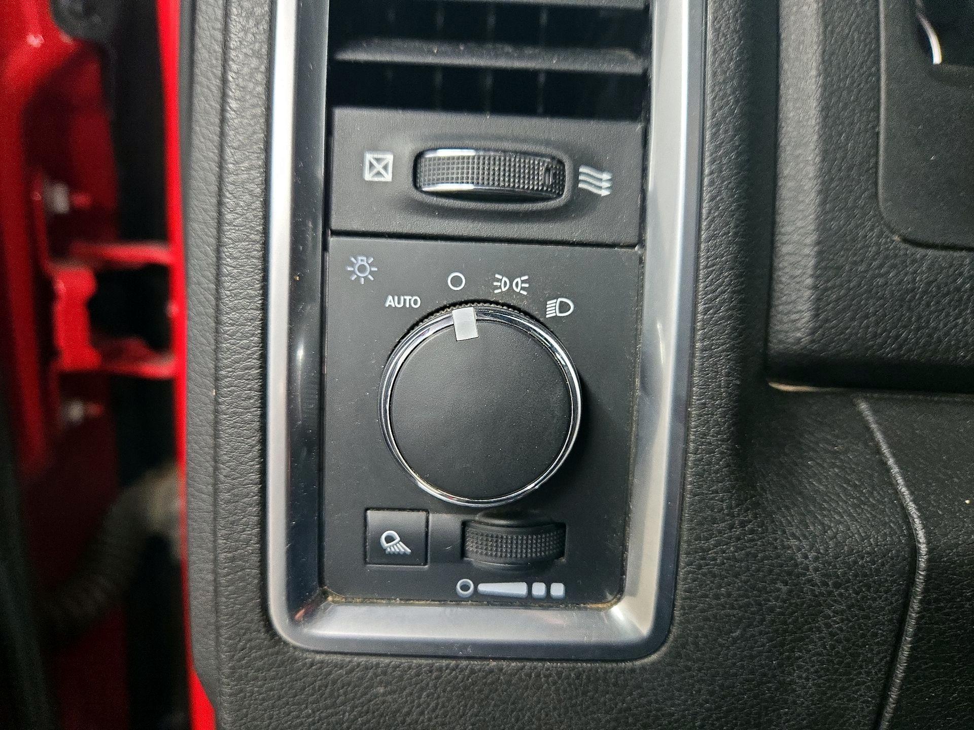 Thumbnail: 2023 RAM 1500 Classic - 13