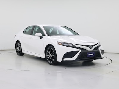 White 2023 Toyota Camry SE