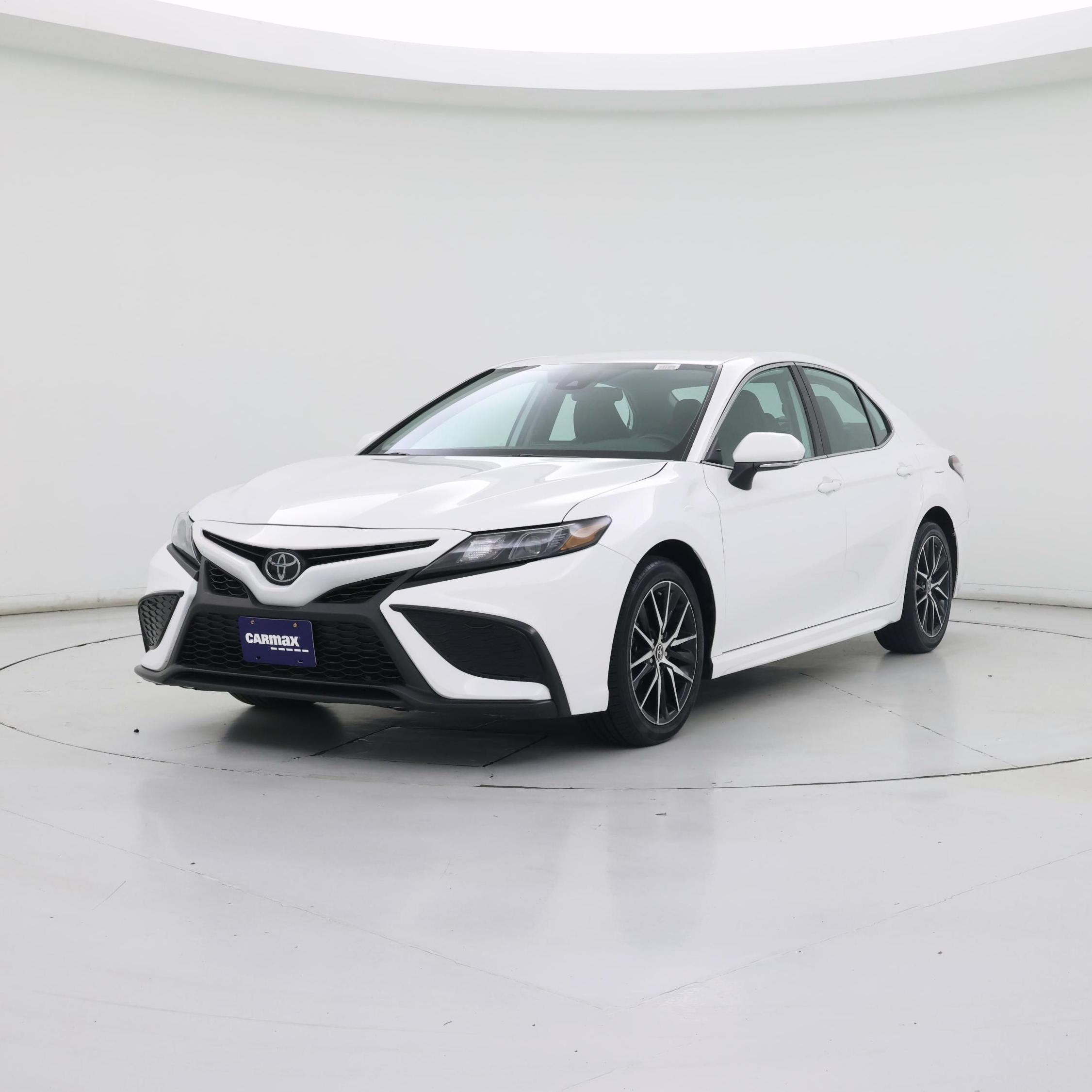Thumbnail: 2023 Toyota Camry - 4