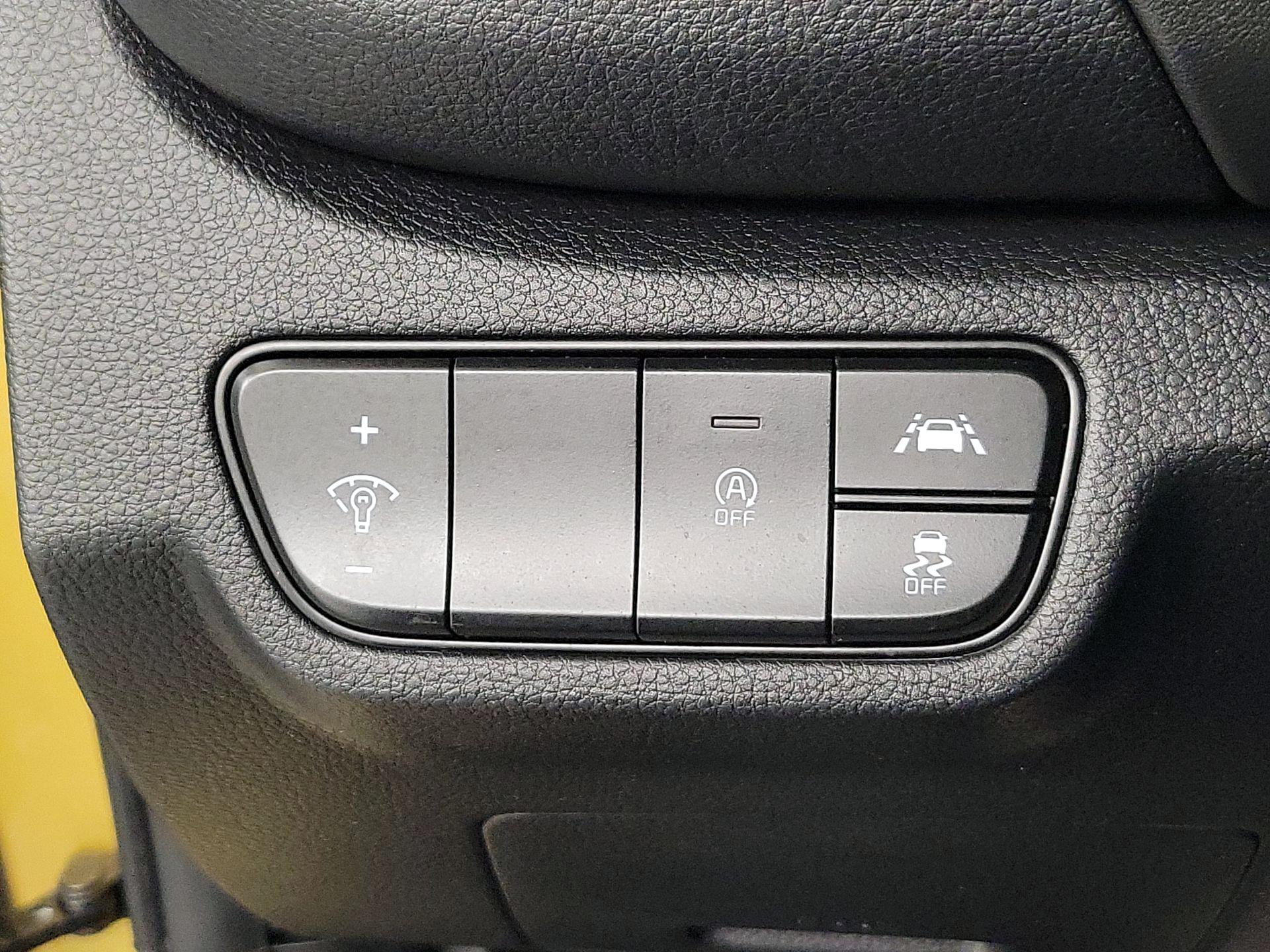 Thumbnail: 2021 Kia Seltos - 13