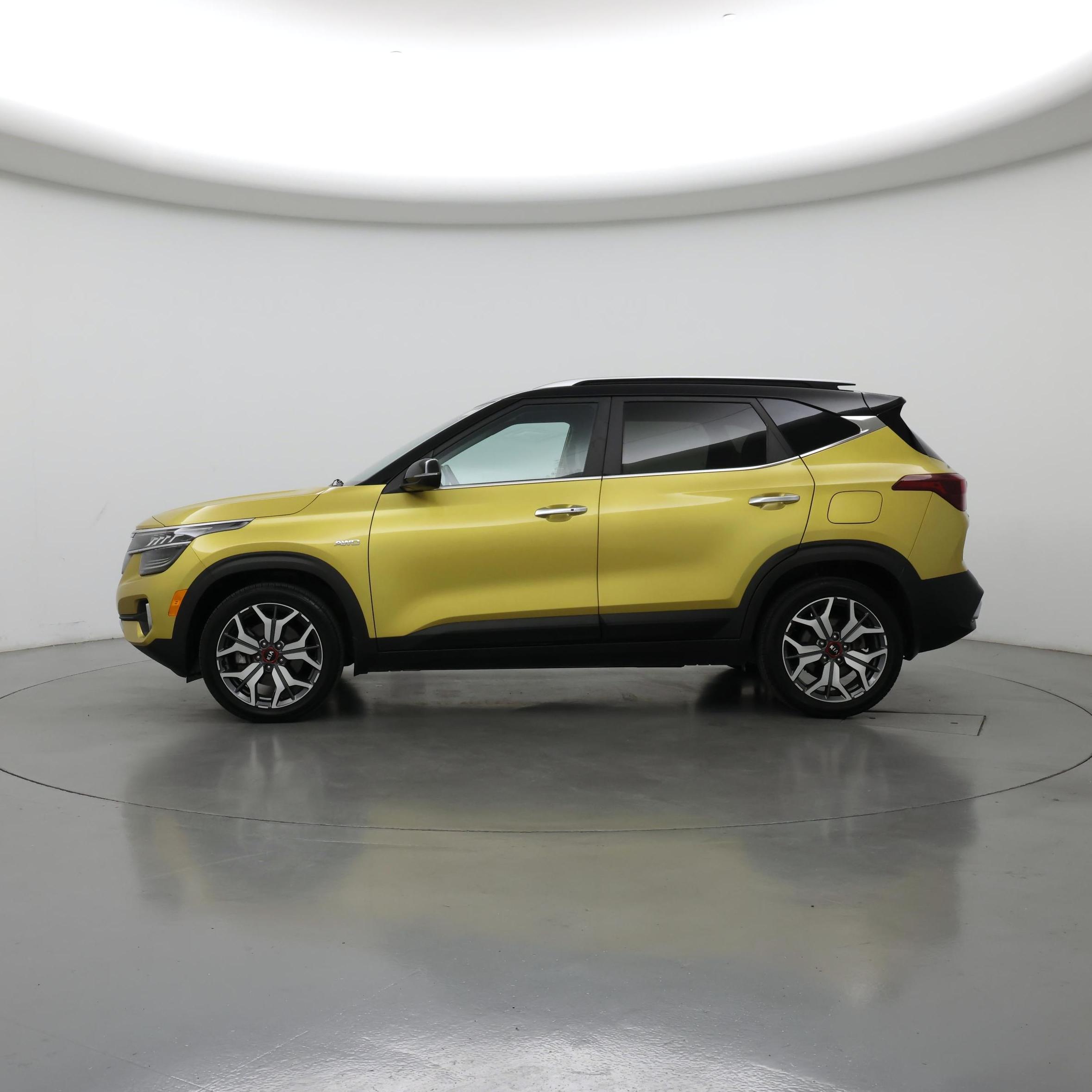 Thumbnail: 2021 Kia Seltos - 3