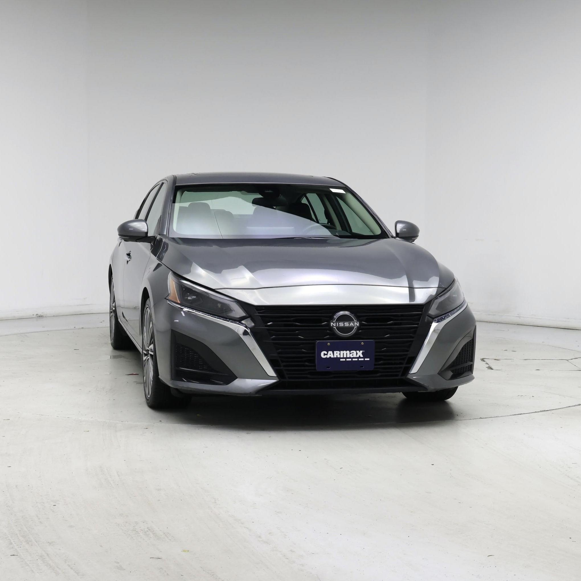 Thumbnail: 2023 Nissan Altima - 5