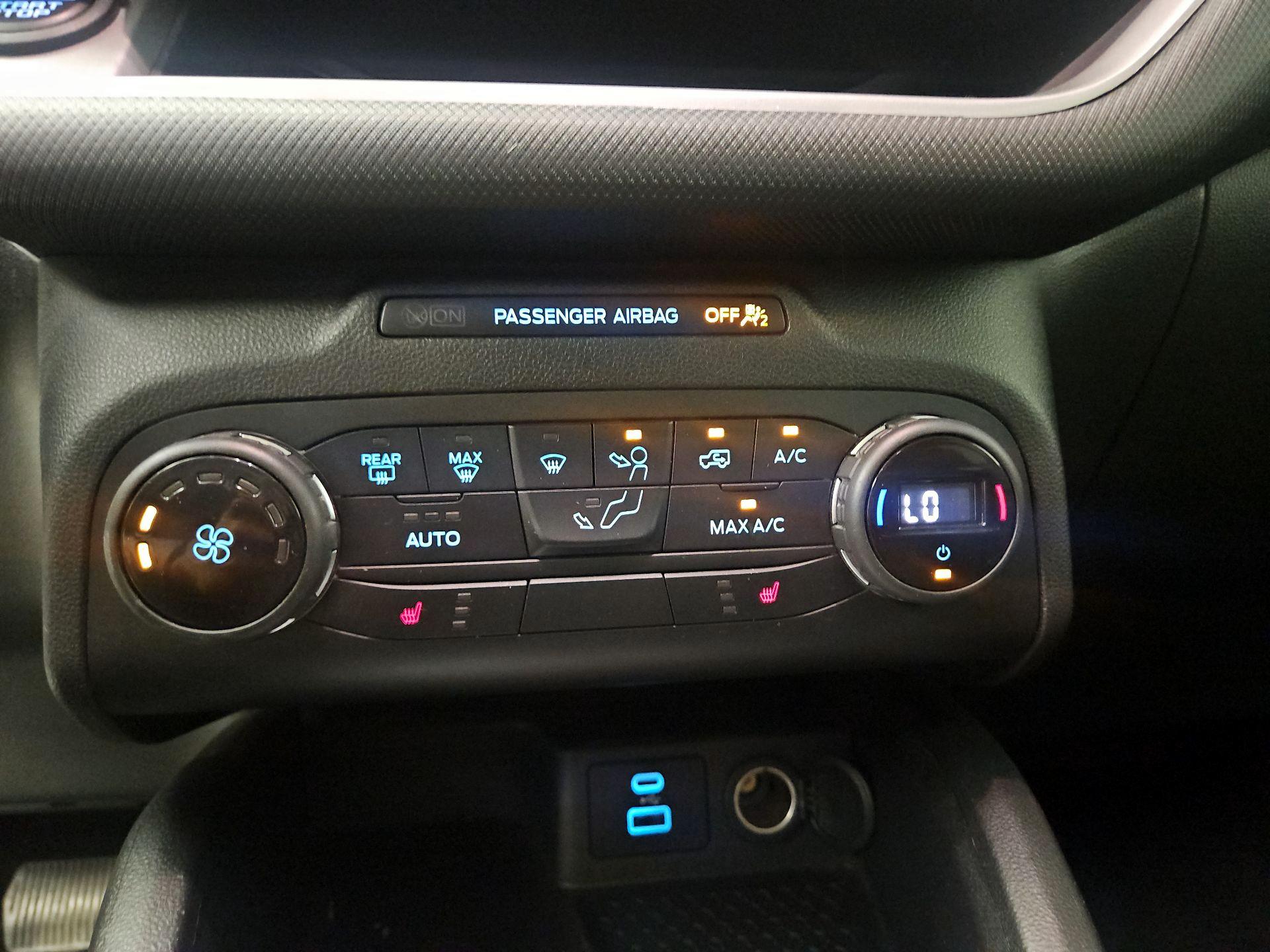 Thumbnail: 2021 Ford Bronco Sport - 16