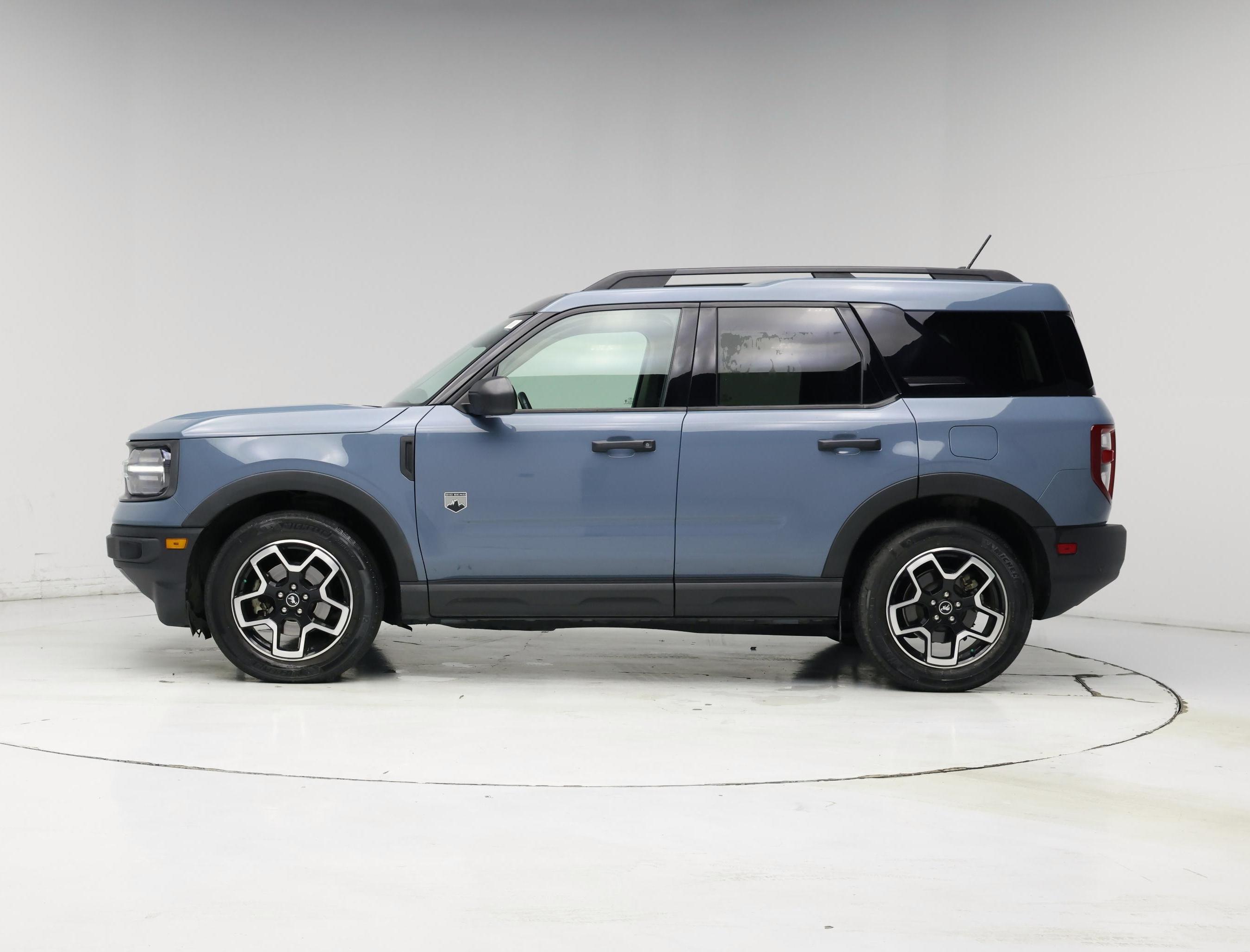 Thumbnail: 2021 Ford Bronco Sport - 3