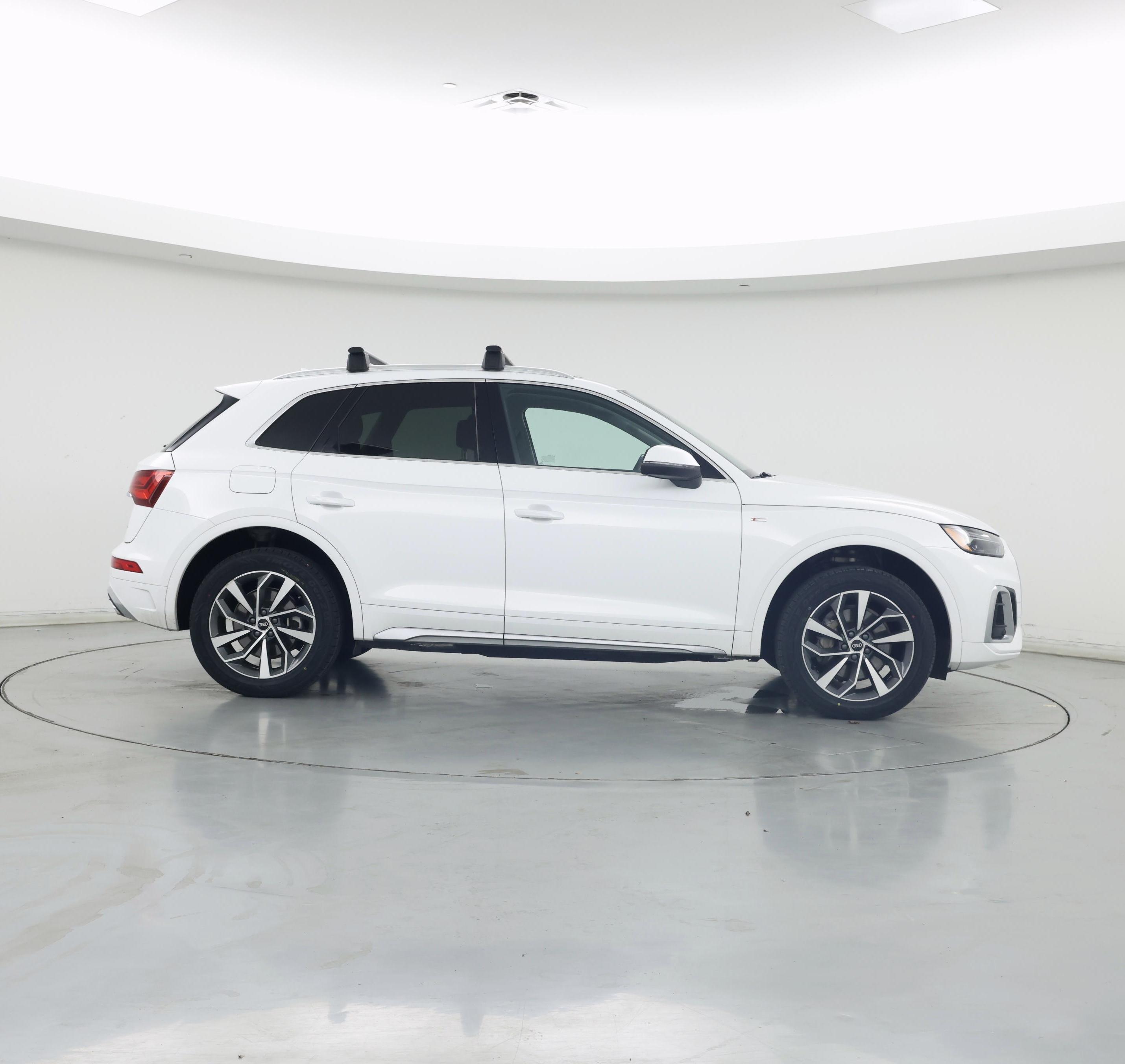 Thumbnail: 2023 Audi Q5 - 7