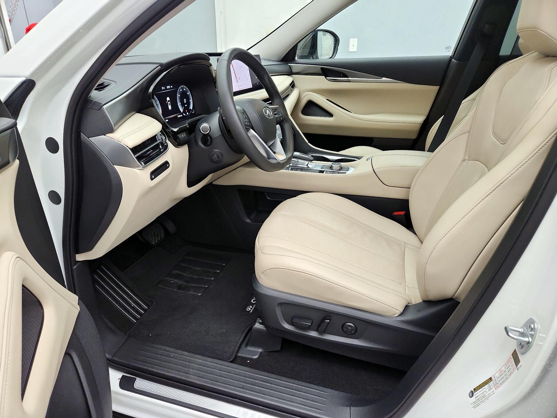 Thumbnail: 2023 INFINITI QX60 - 11