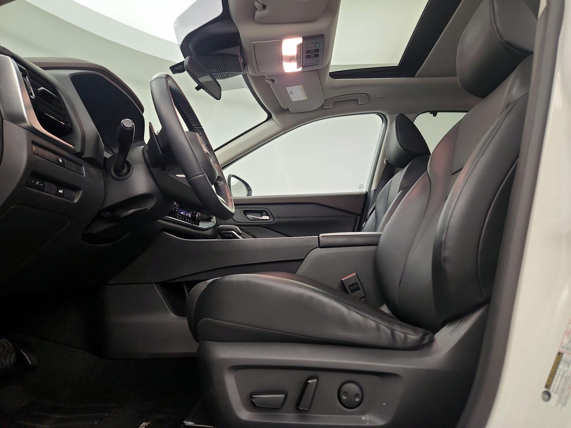 Thumbnail: 2023 Nissan Rogue - 19