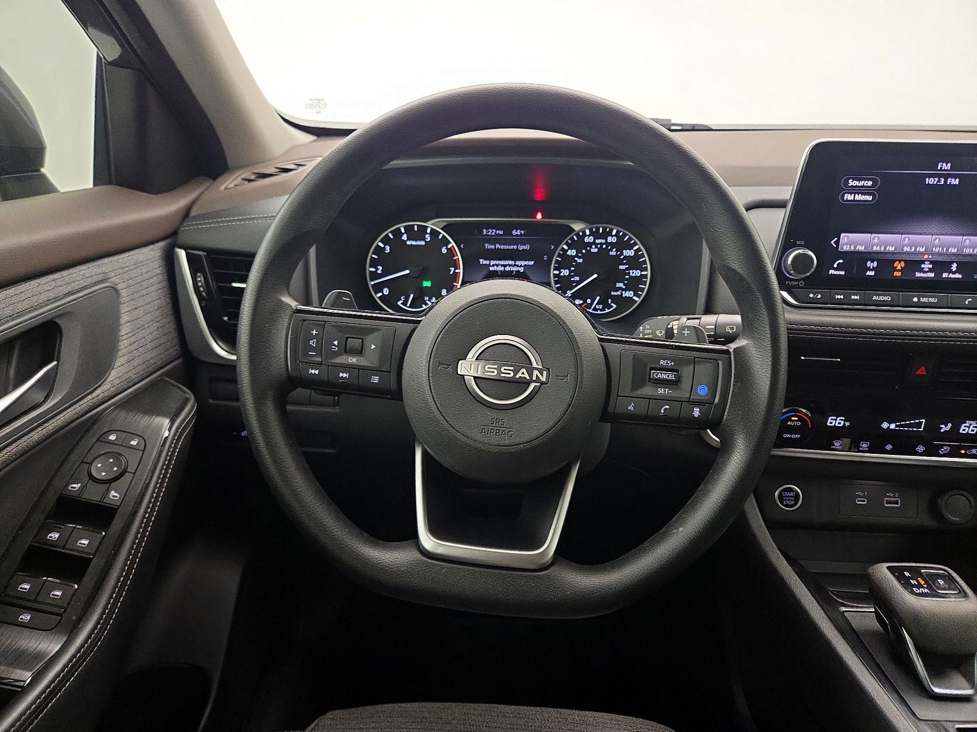 Thumbnail: 2022 Nissan Rogue - 10