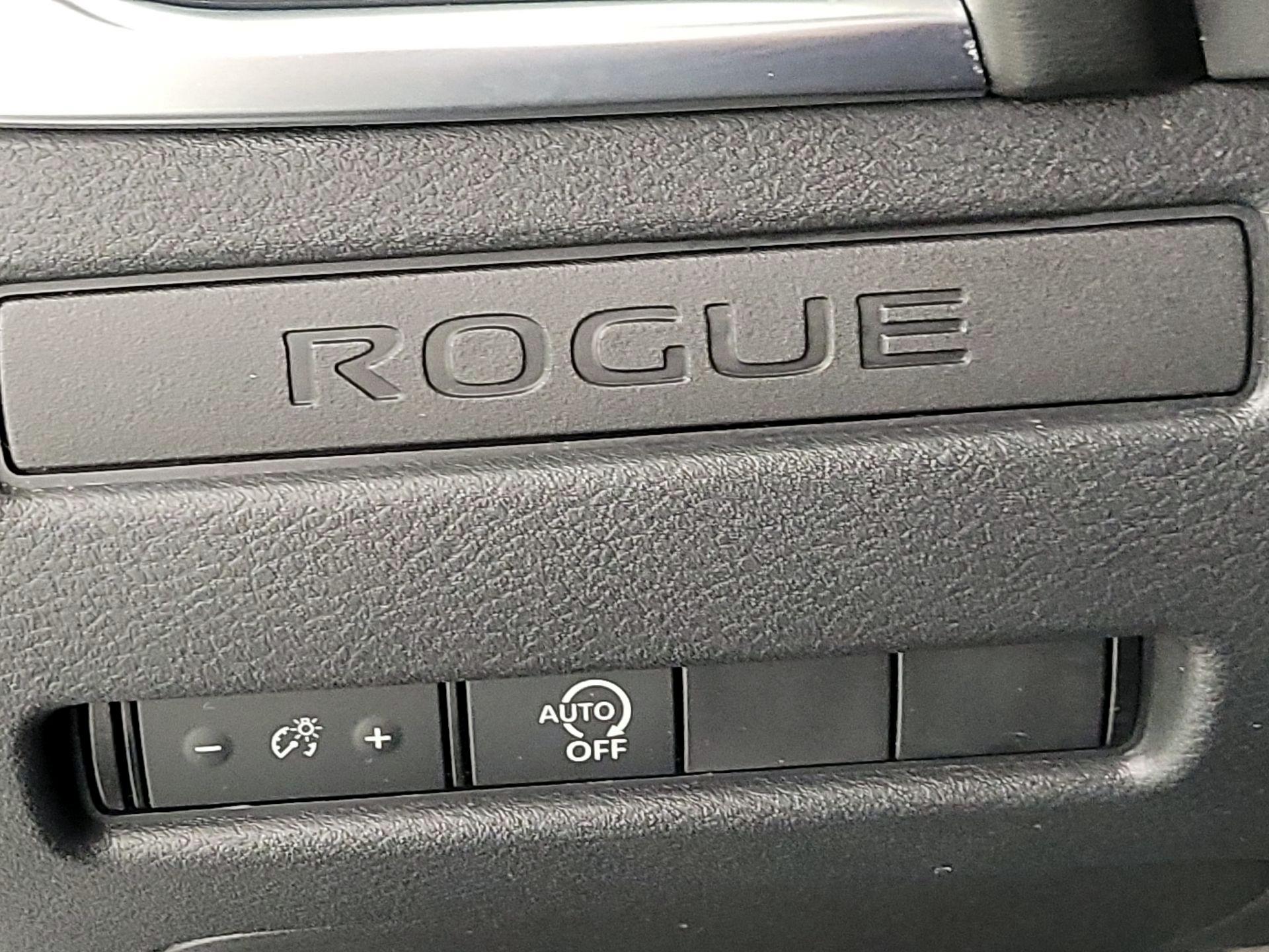 Thumbnail: 2023 Nissan Rogue - 13