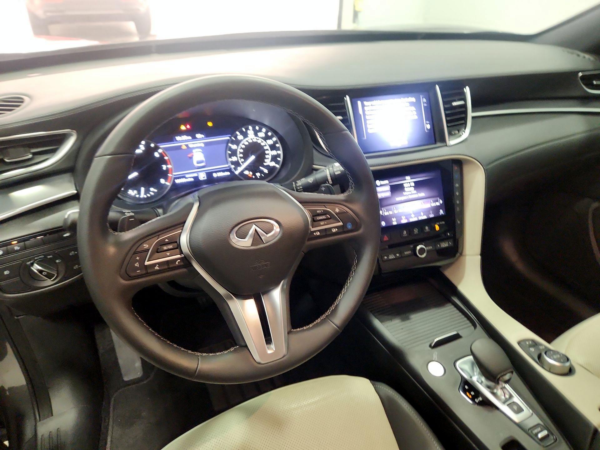 Thumbnail: 2023 INFINITI QX55 - 9