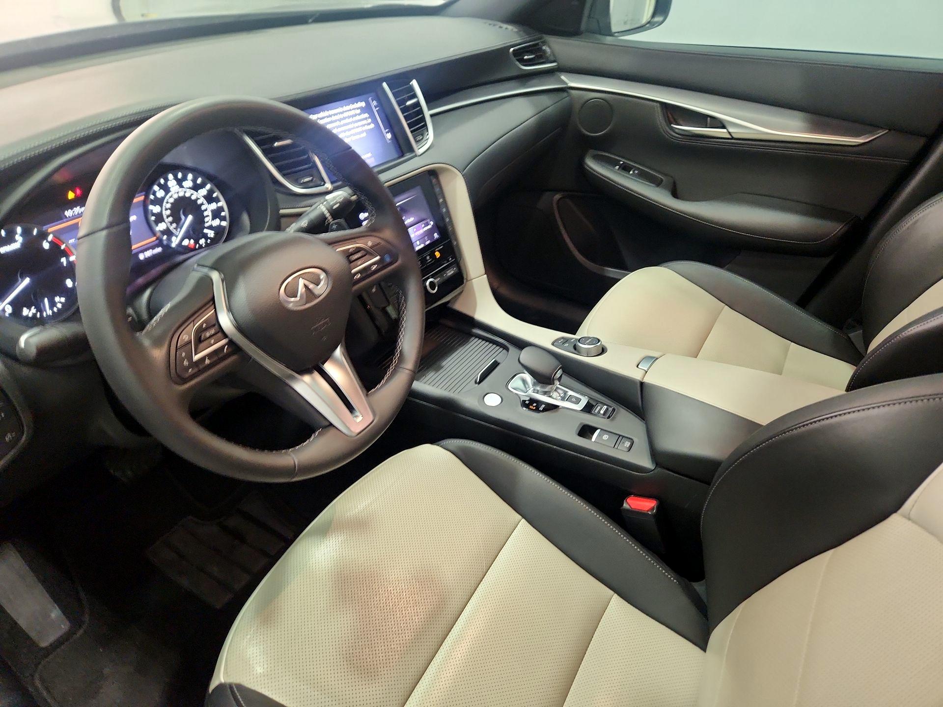 Thumbnail: 2023 INFINITI QX55 - 11