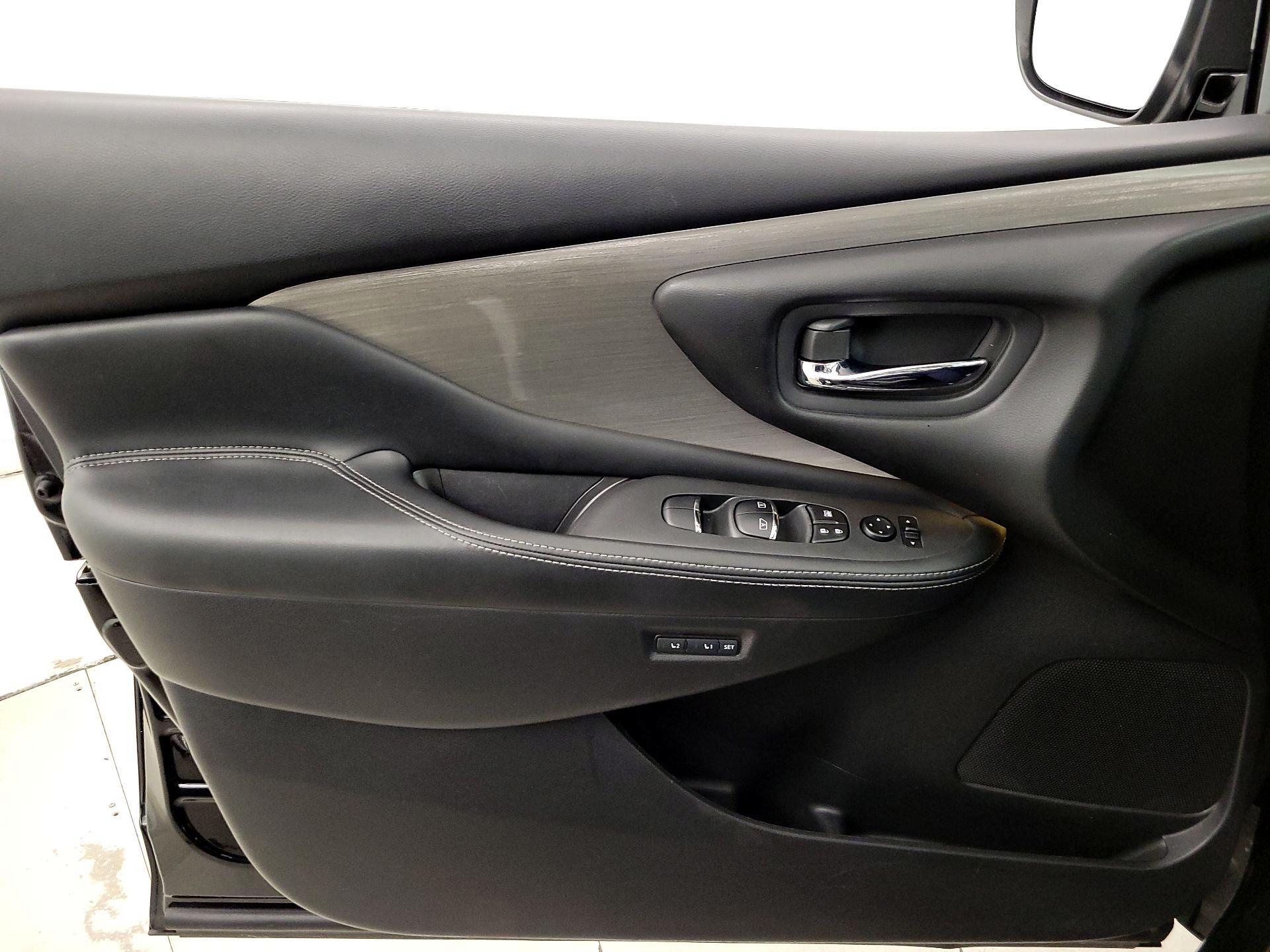 Thumbnail: 2017 Nissan Murano - 12