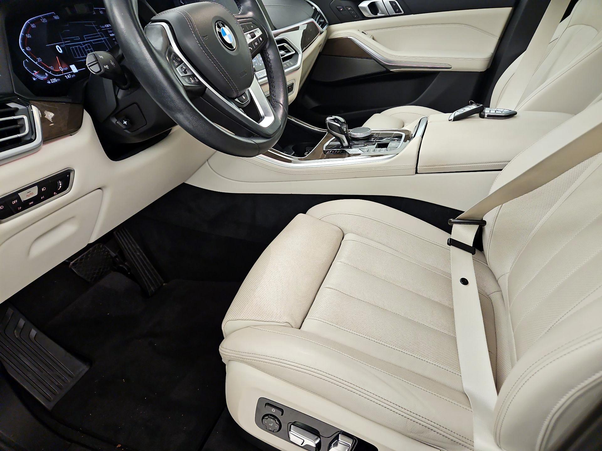 Thumbnail: 2021 BMW X5 - 11