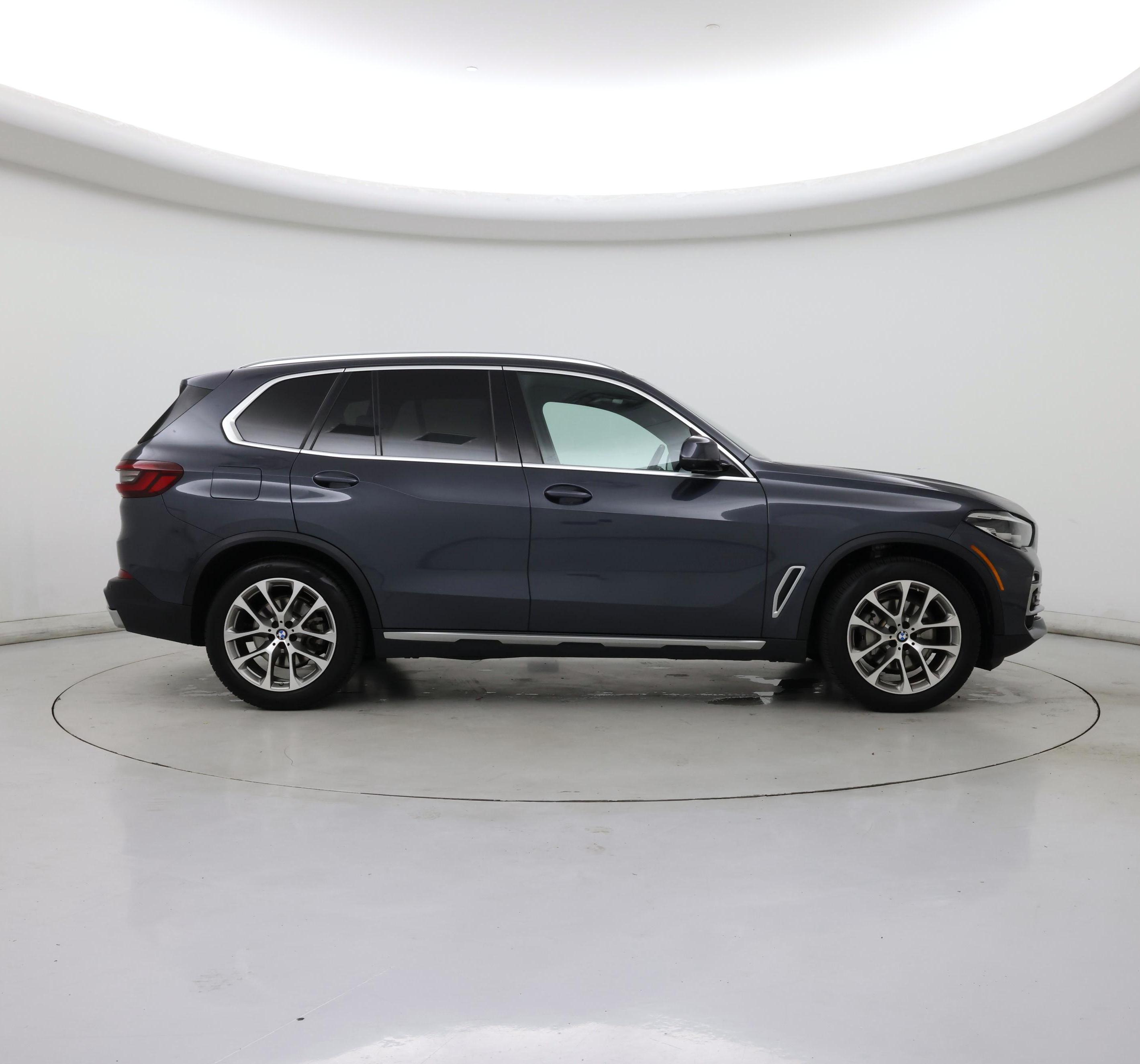Thumbnail: 2021 BMW X5 - 7