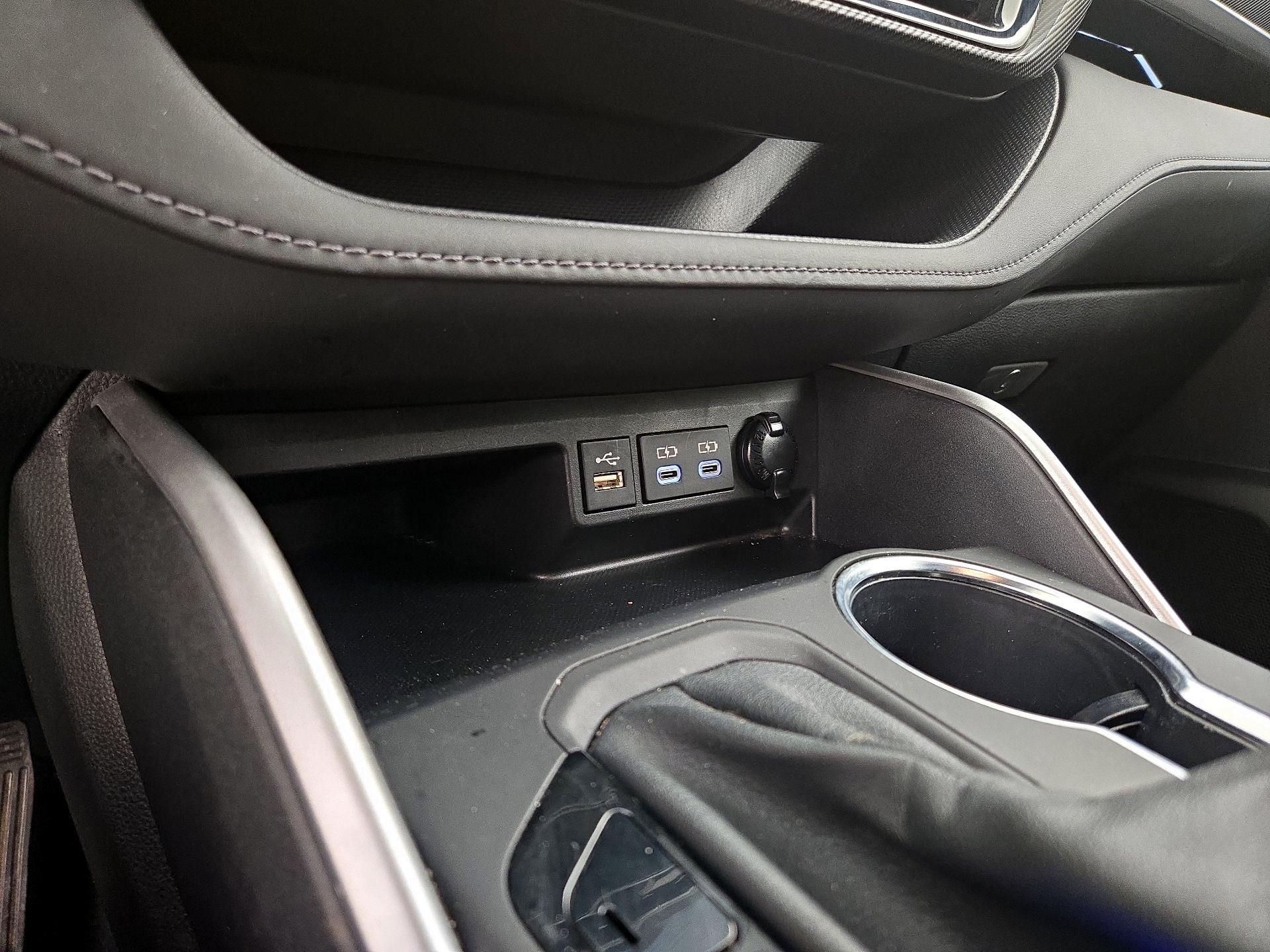 Thumbnail: 2023 Toyota Highlander - 18