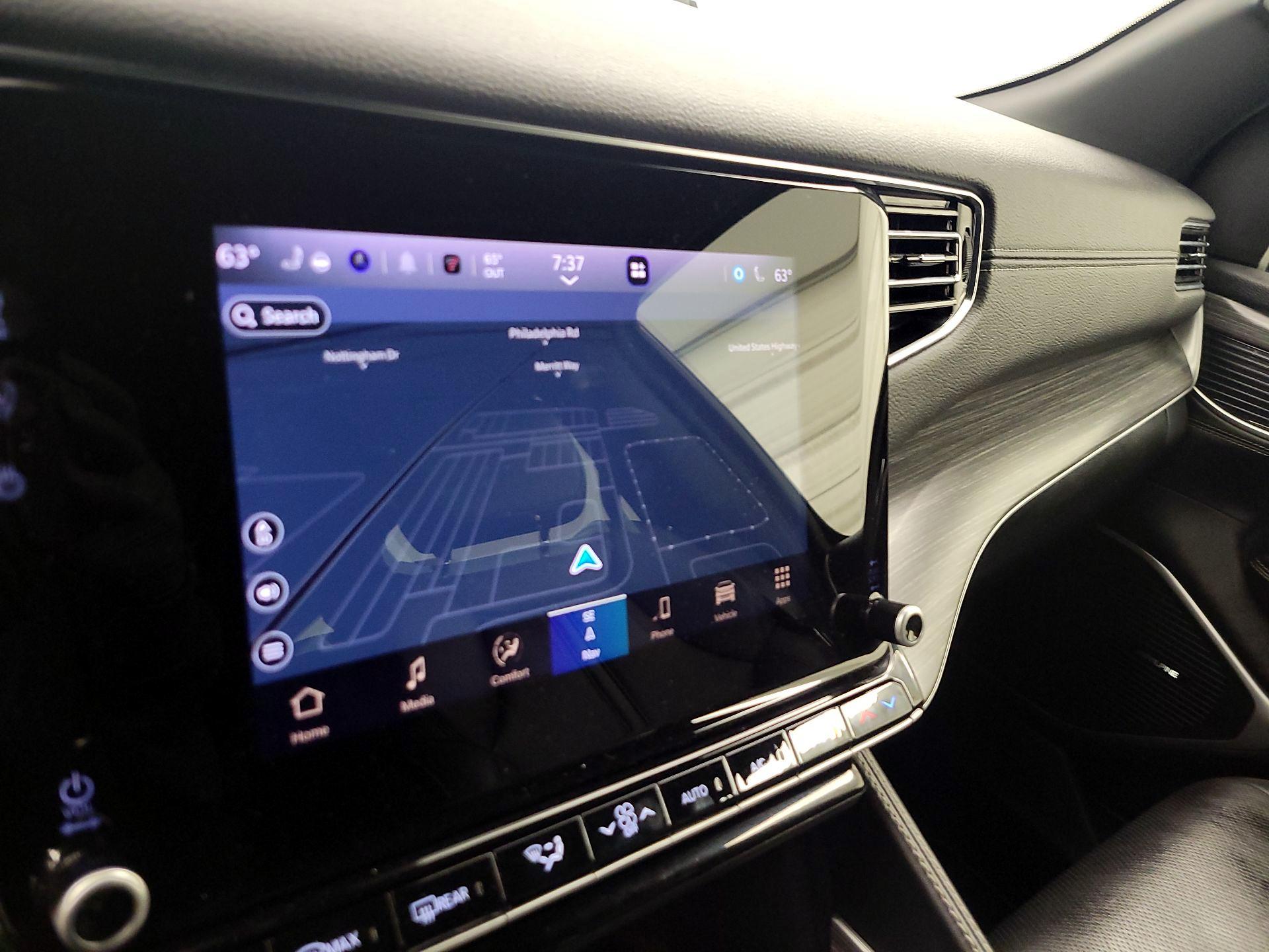 Thumbnail: 2024 Jeep Wagoneer - 14