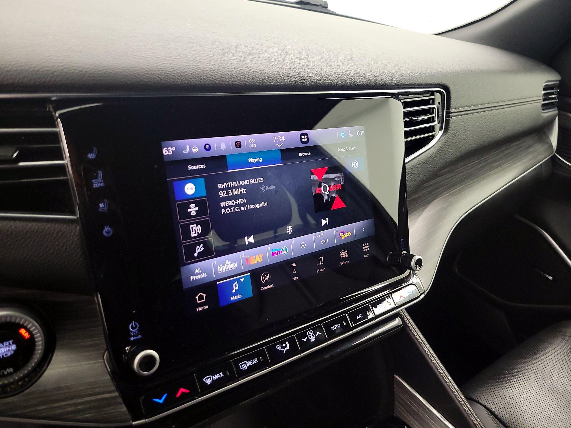 Thumbnail: 2024 Jeep Wagoneer - 16