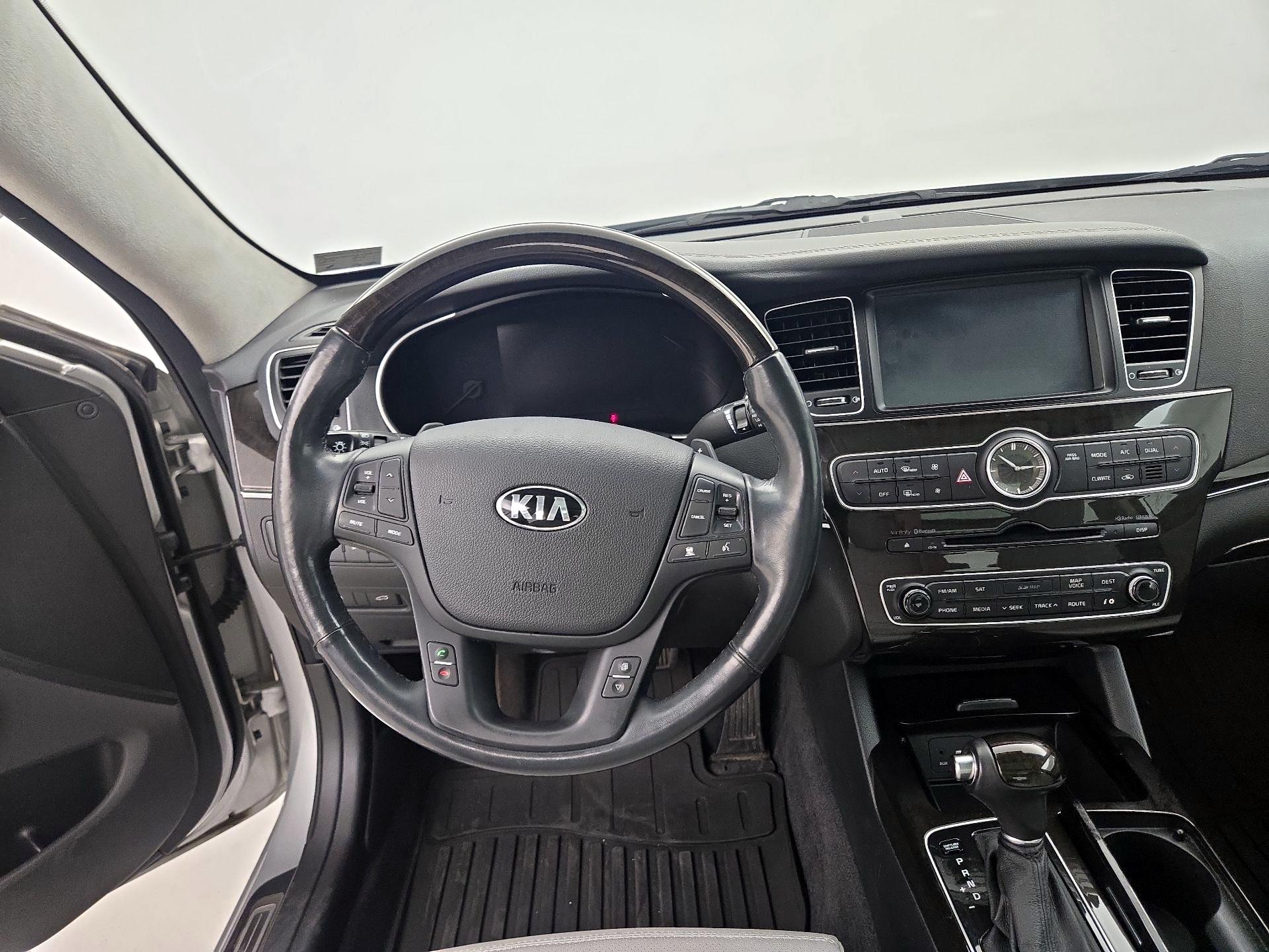 Thumbnail: 2016 Kia Cadenza - 10