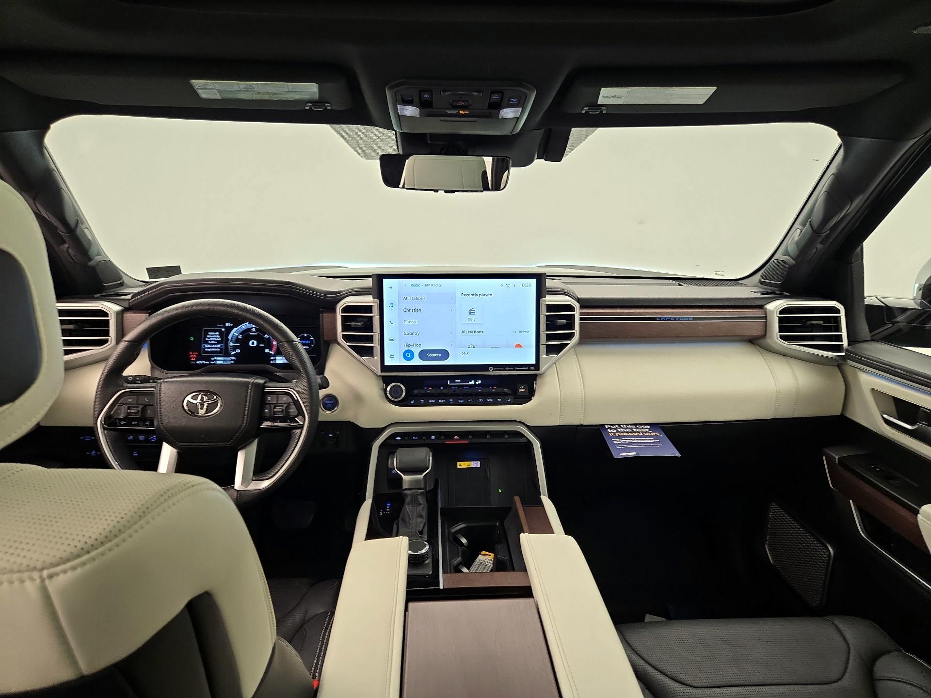 Thumbnail: 2023 Toyota Sequoia - 9