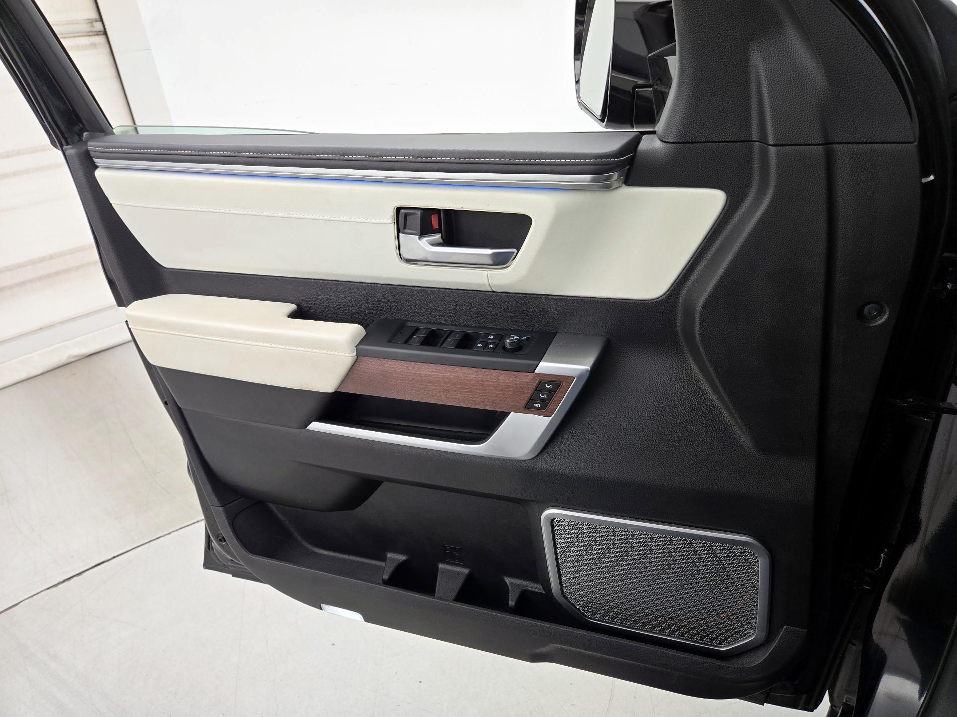 Thumbnail: 2023 Toyota Sequoia - 12