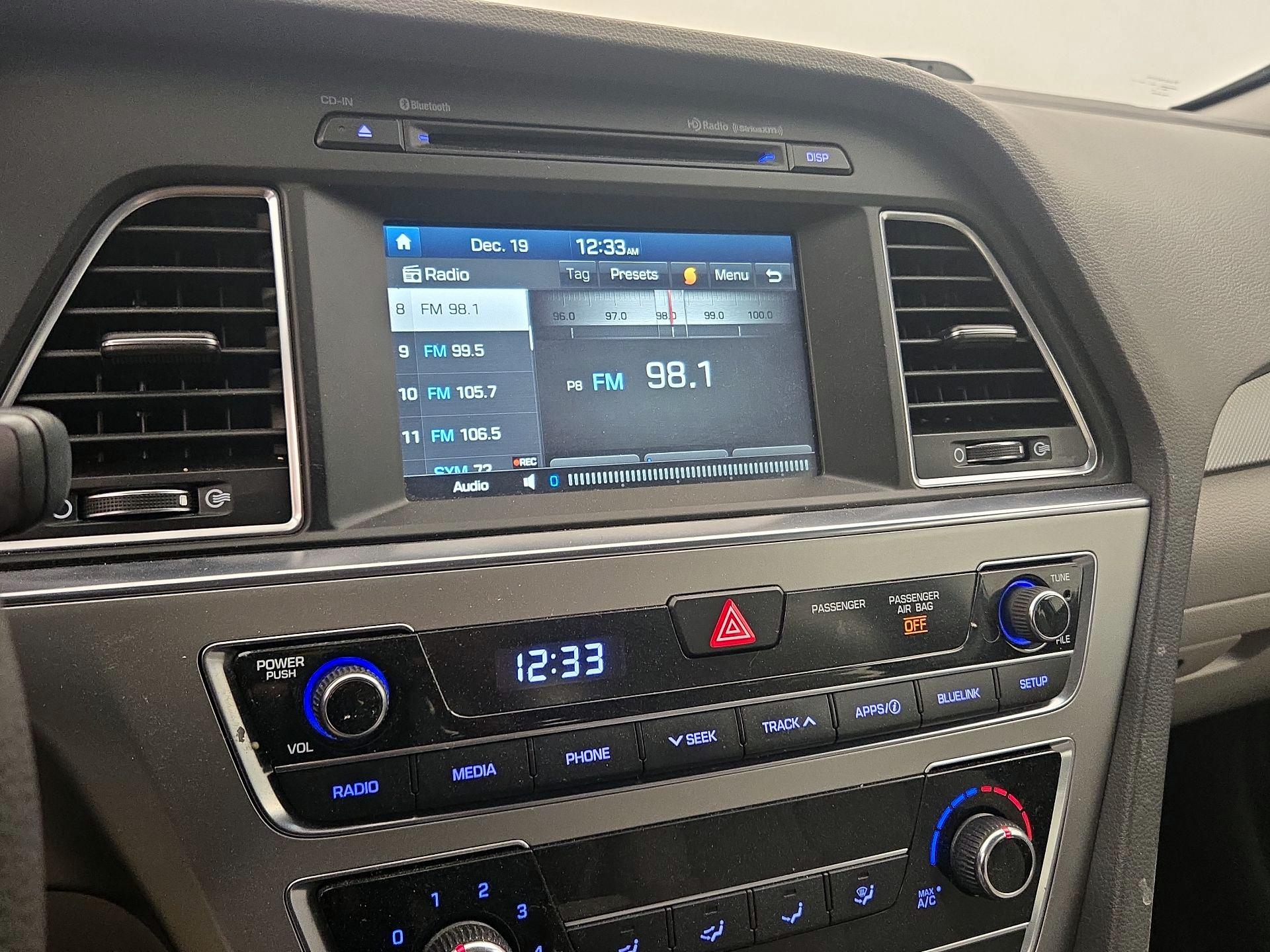 Thumbnail: 2016 Hyundai Sonata - 15