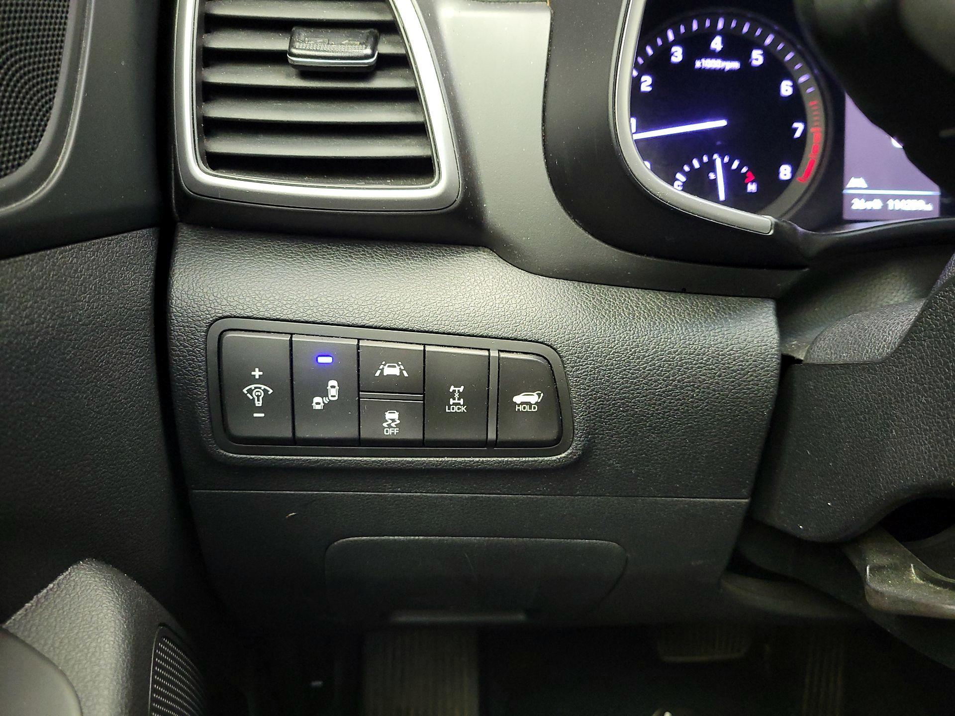 Thumbnail: 2019 Hyundai Tucson - 13