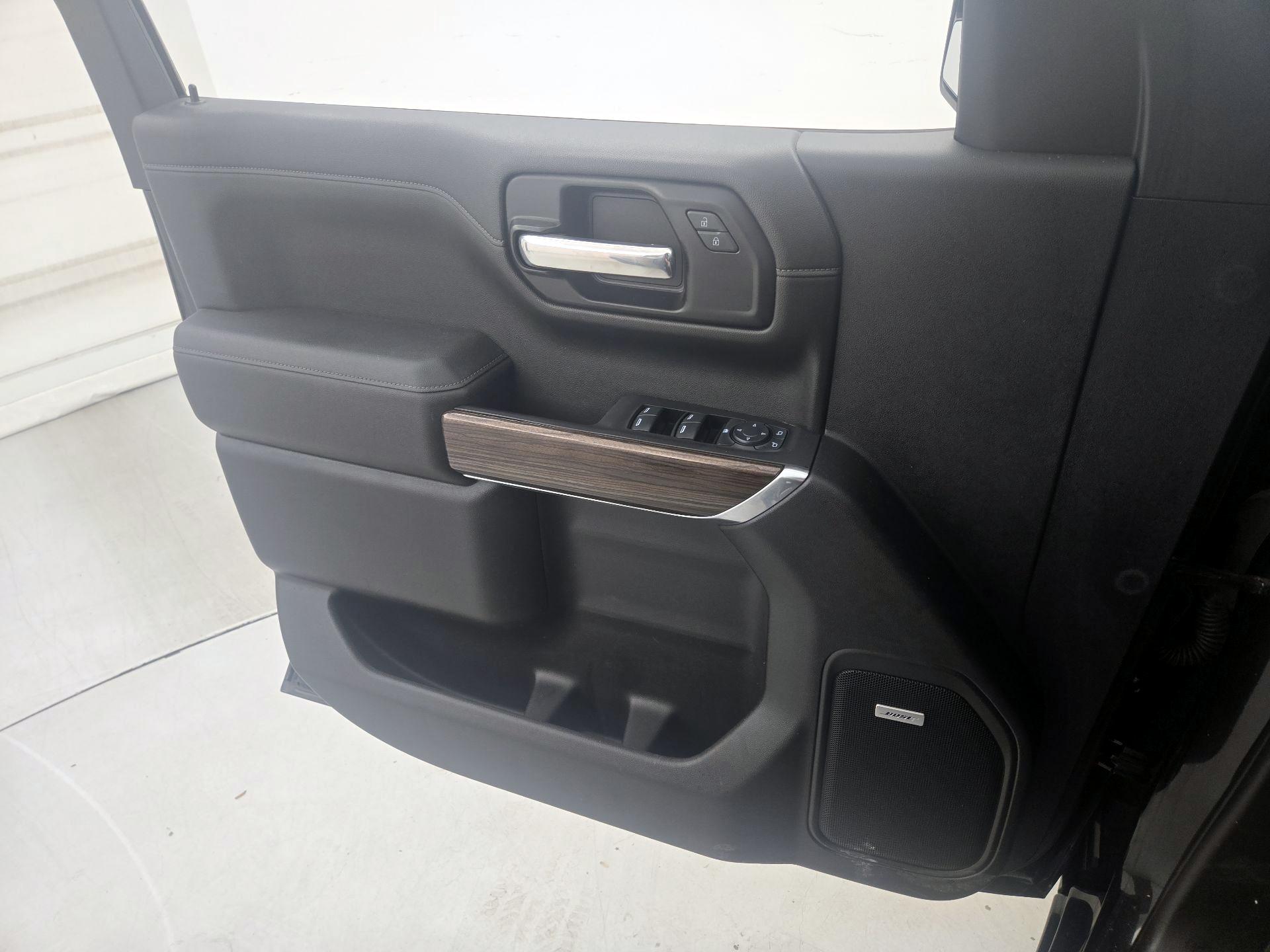 Thumbnail: 2021 Chevrolet Silverado 1500 - 12