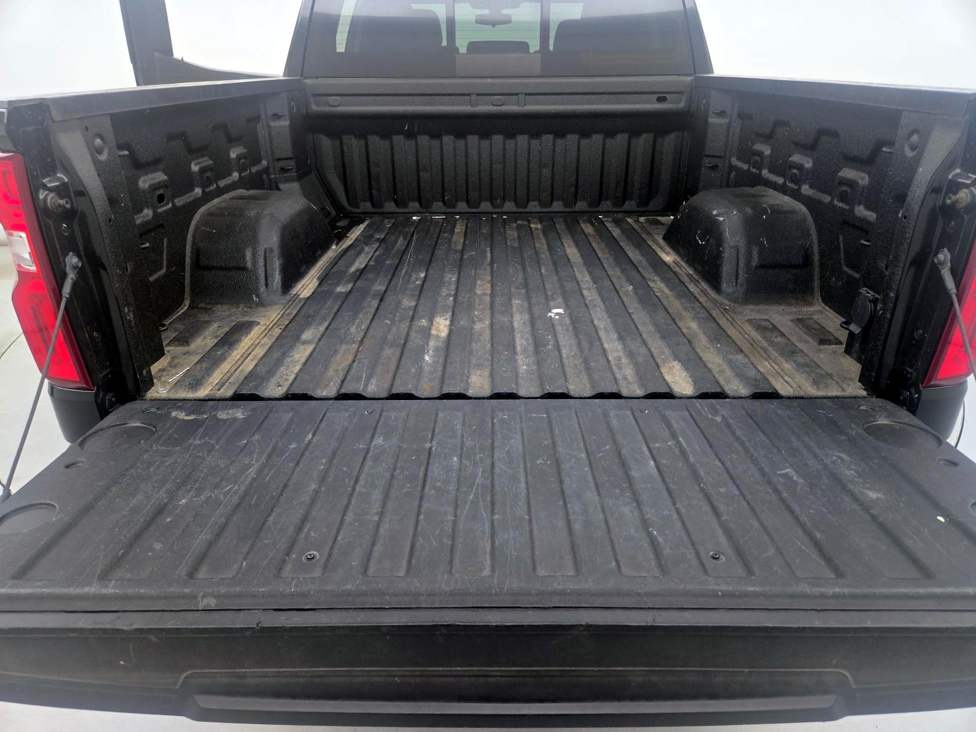 Thumbnail: 2021 Chevrolet Silverado 1500 - 20