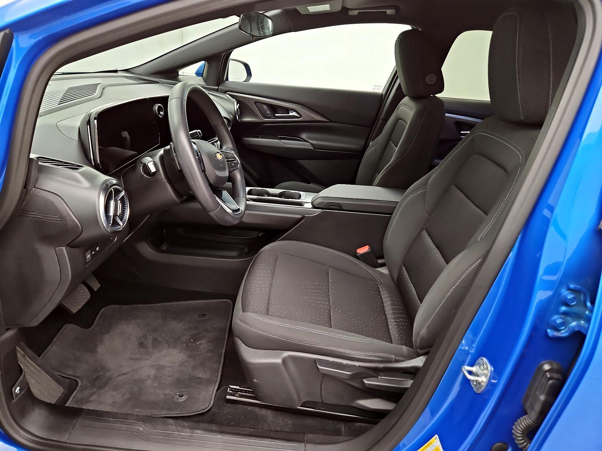 Thumbnail: 2025 Chevrolet Equinox - 11