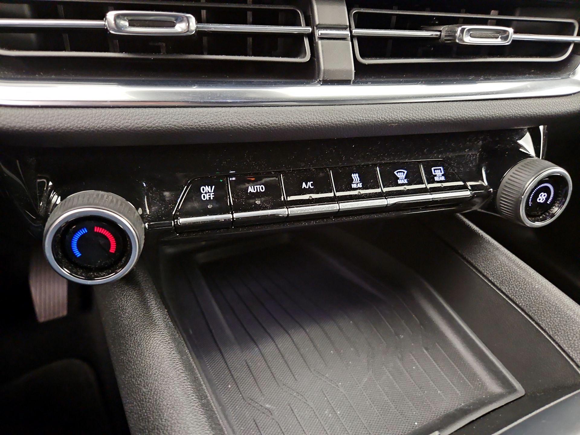 Thumbnail: 2025 Chevrolet Equinox - 17